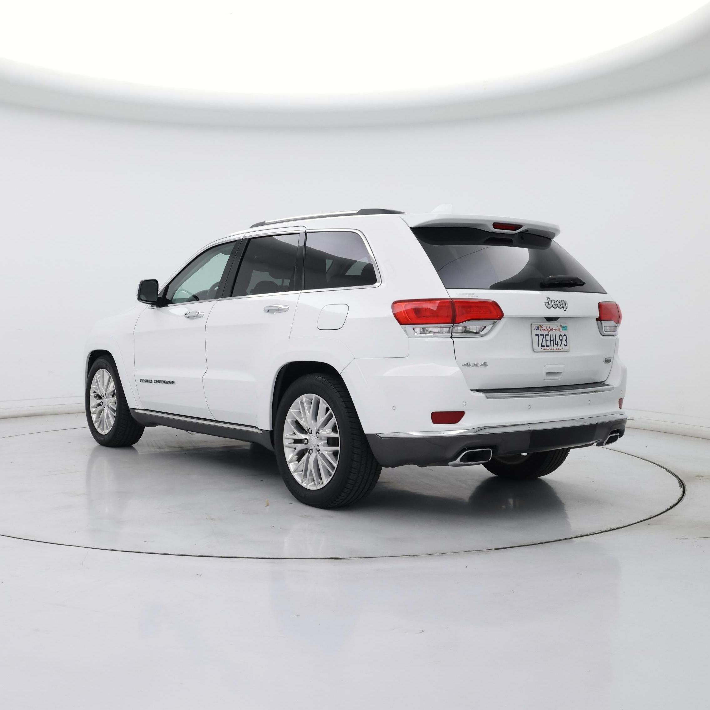Thumbnail: 2017 Jeep Grand Cherokee - 2