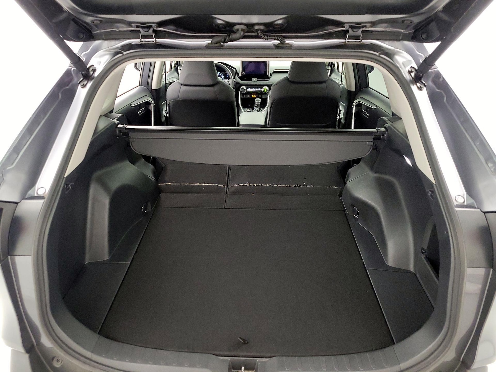 2024 Toyota RAV4 XLE - Photo 23