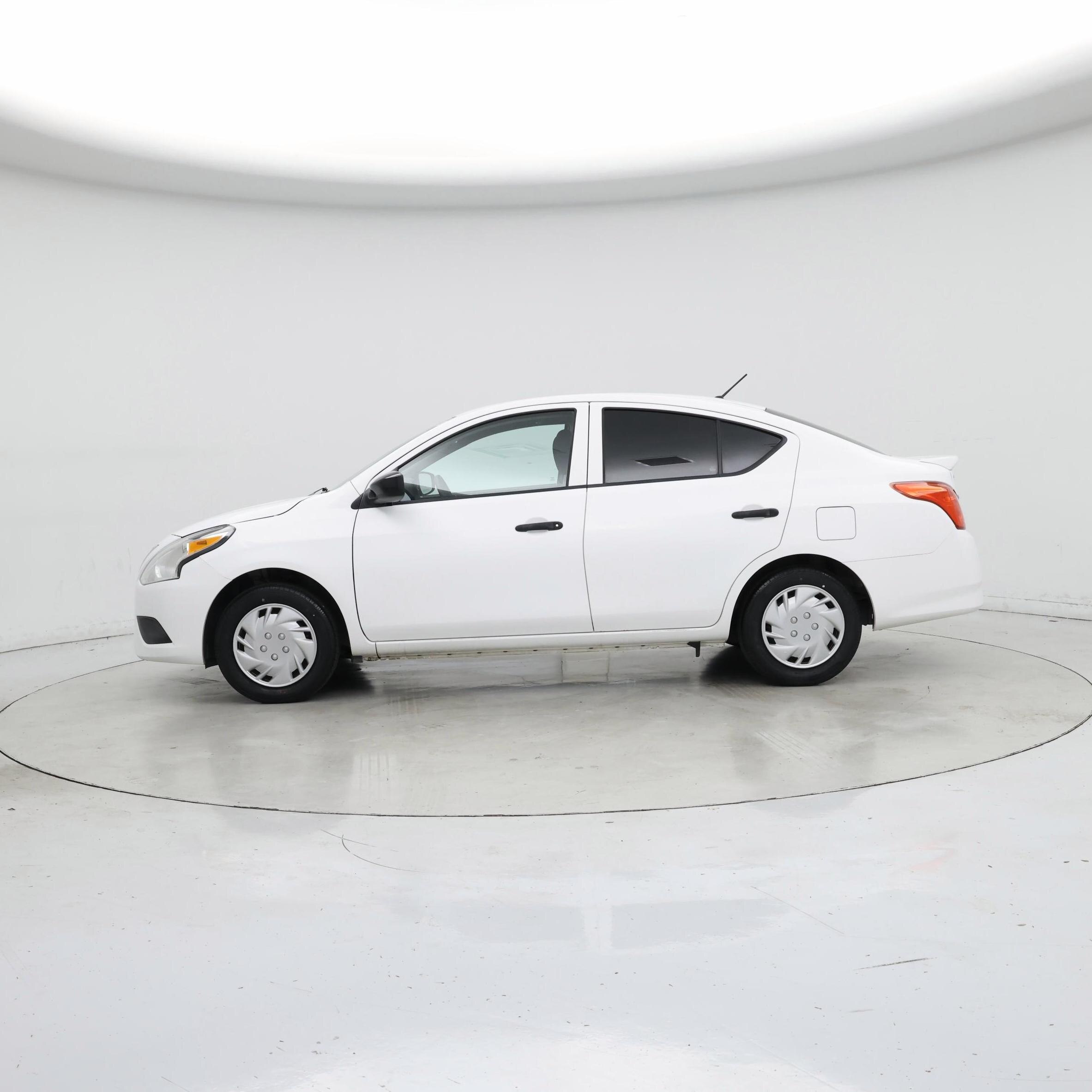 Thumbnail: 2019 Nissan Versa - 3