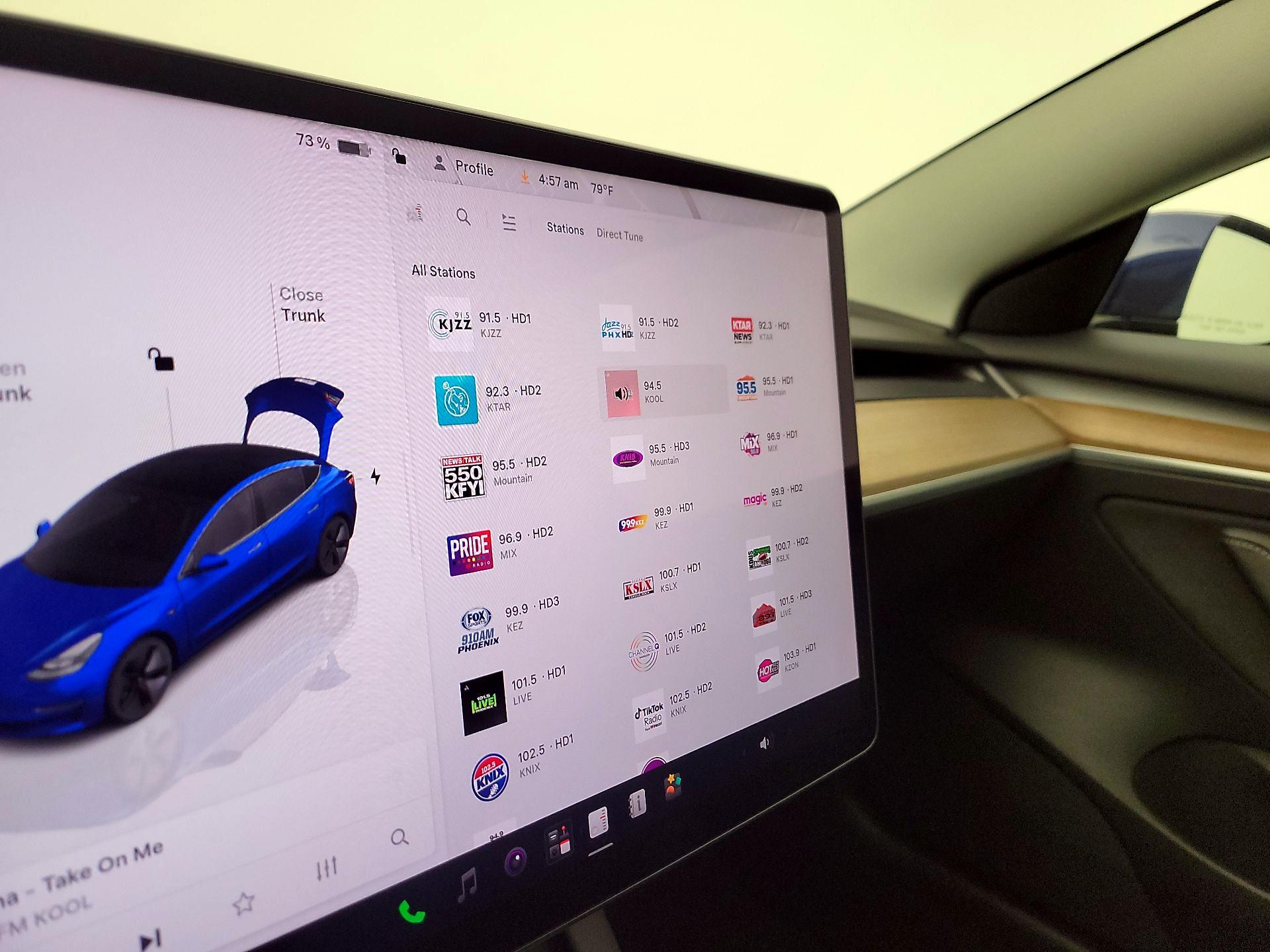 Thumbnail: 2022 Tesla Model 3 - 16