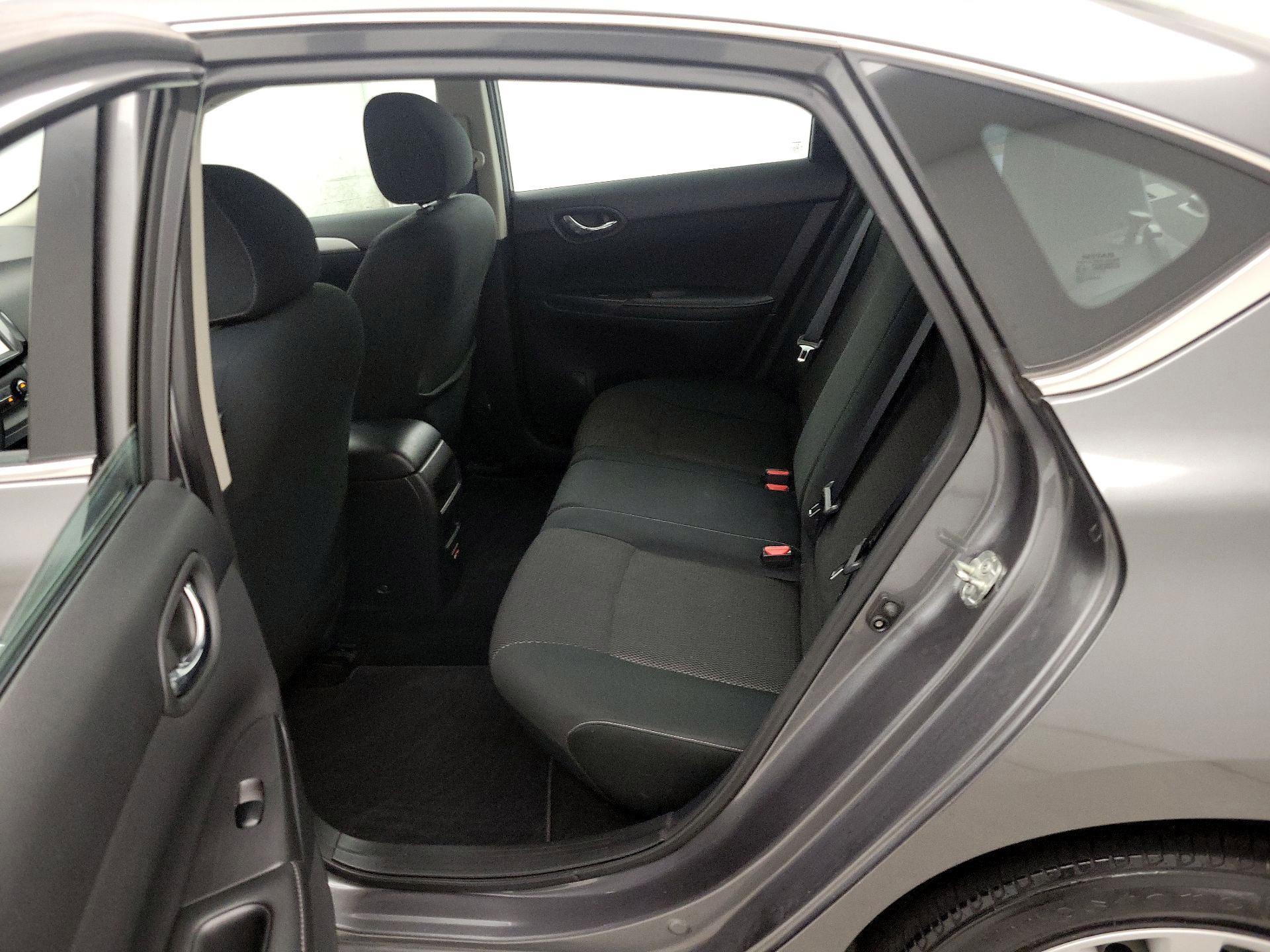 Thumbnail: 2019 Nissan Sentra - 19