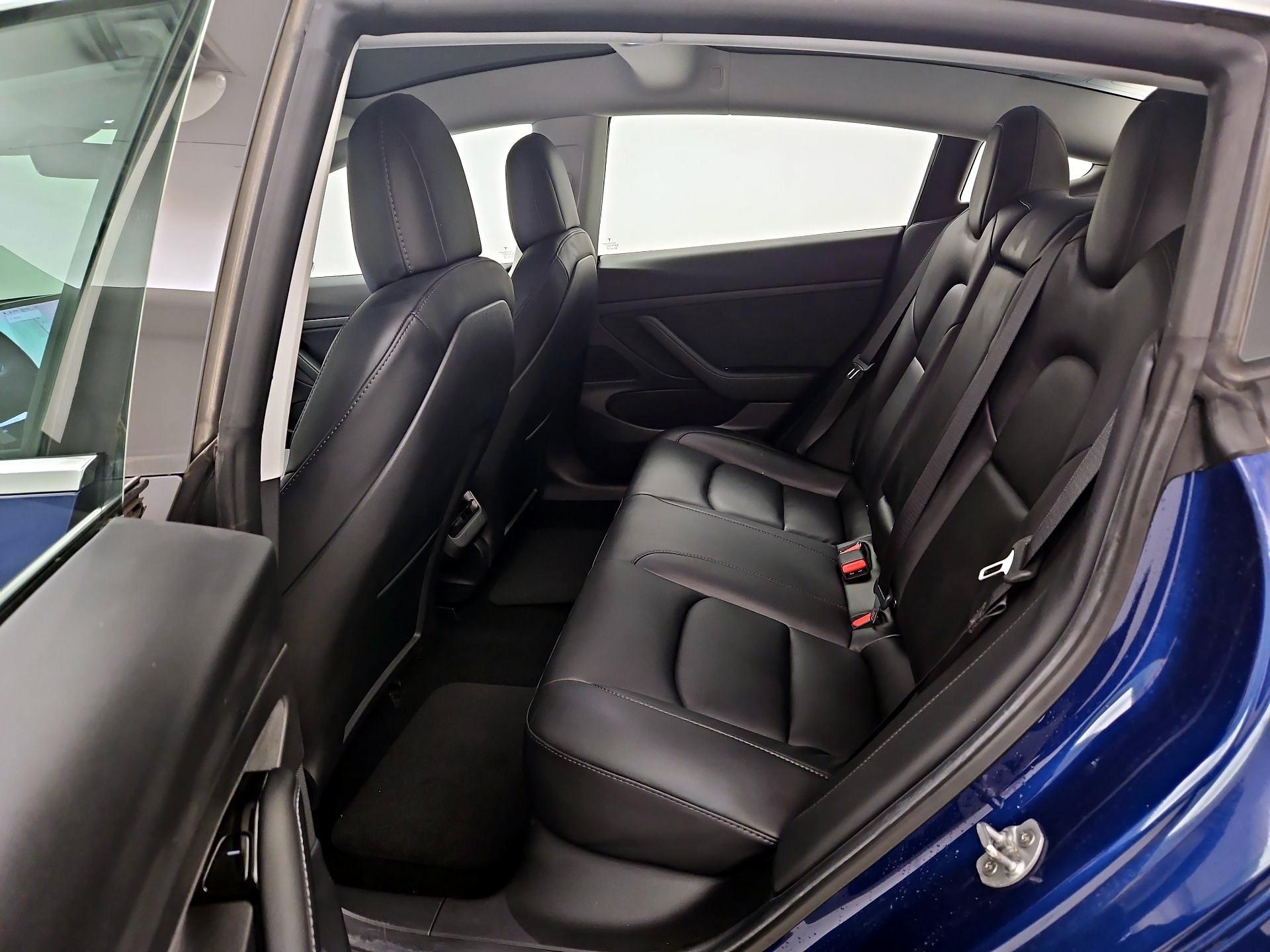 Thumbnail: 2020 Tesla Model 3 - 20