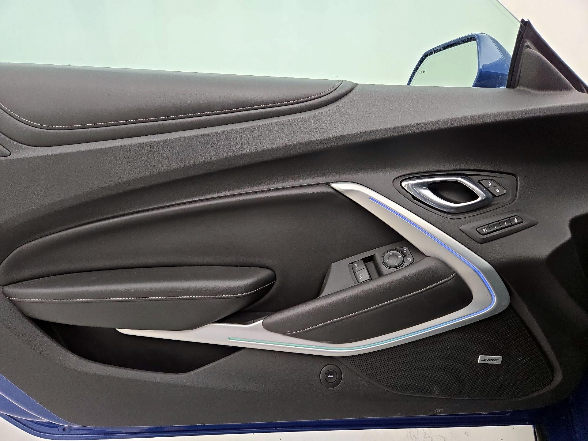 Thumbnail: 2019 Chevrolet Camaro - 12
