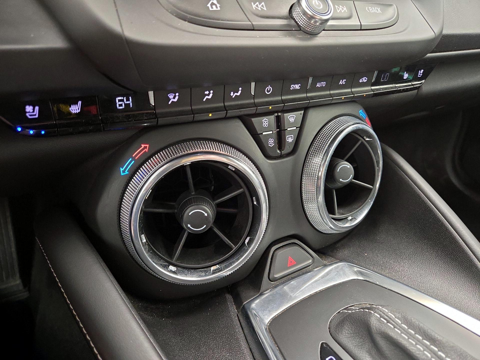 Thumbnail: 2019 Chevrolet Camaro - 17