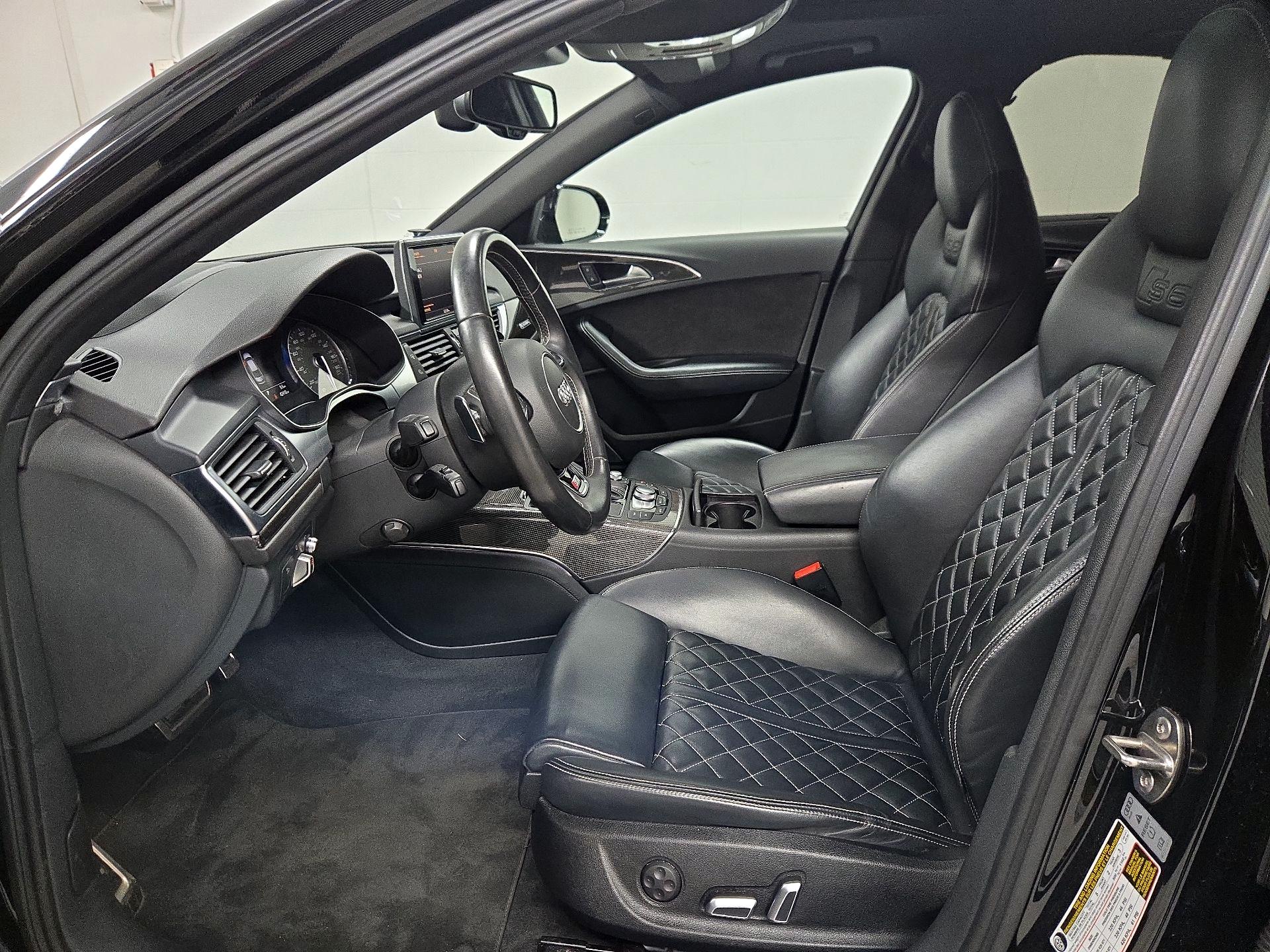 Thumbnail: 2016 Audi S6 - 11