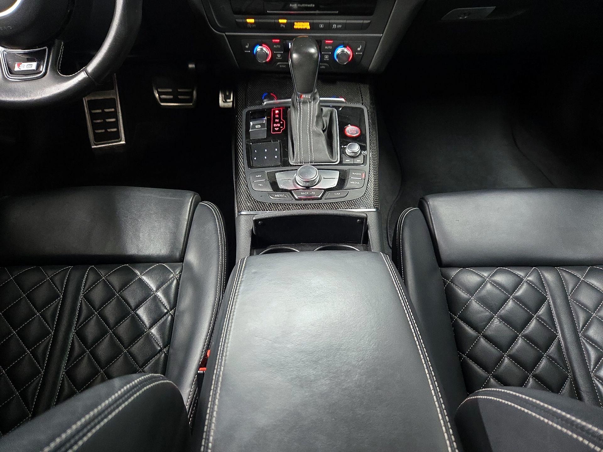 Thumbnail: 2016 Audi S6 - 18