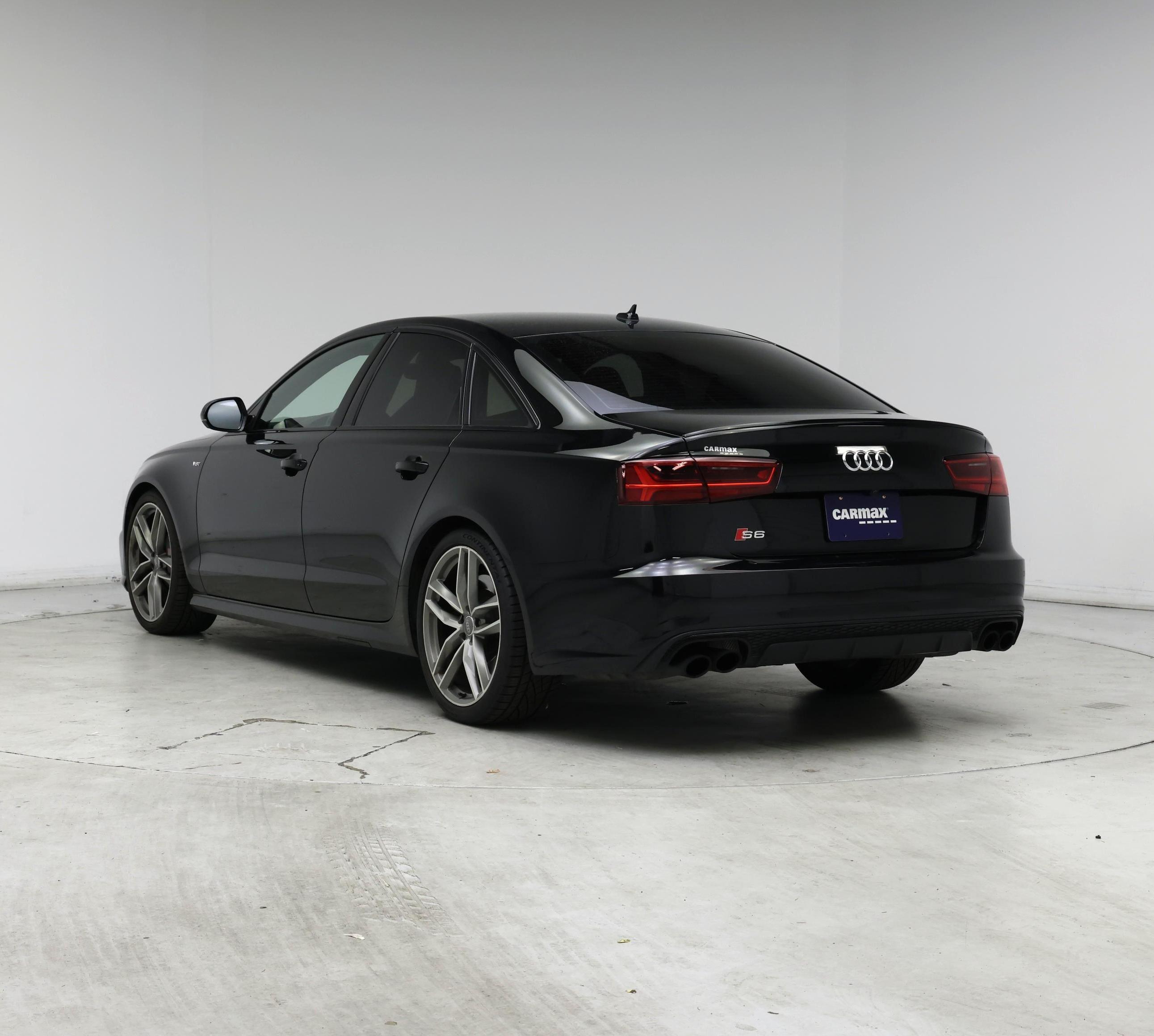 Thumbnail: 2016 Audi S6 - 2