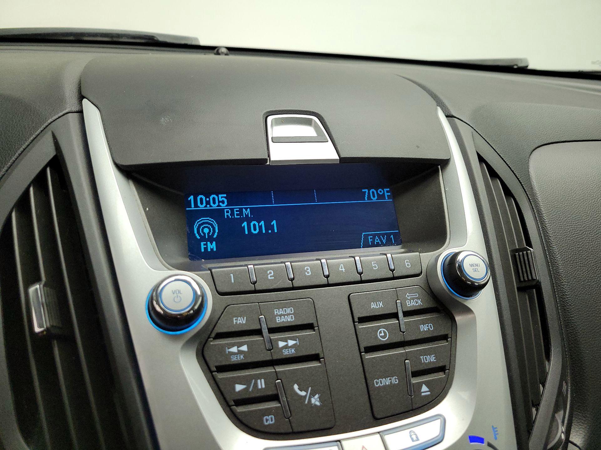 Thumbnail: 2015 Chevrolet Equinox - 13