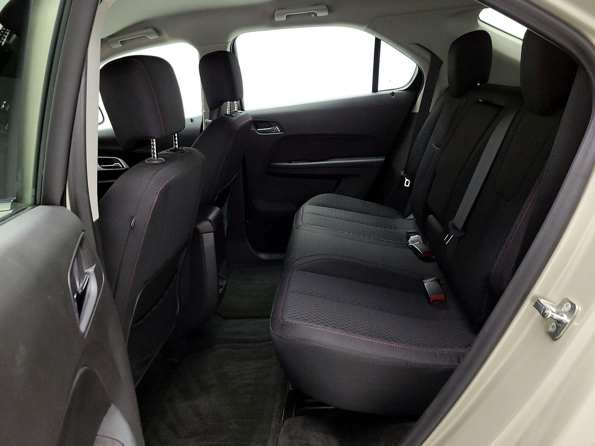 Thumbnail: 2015 Chevrolet Equinox - 17