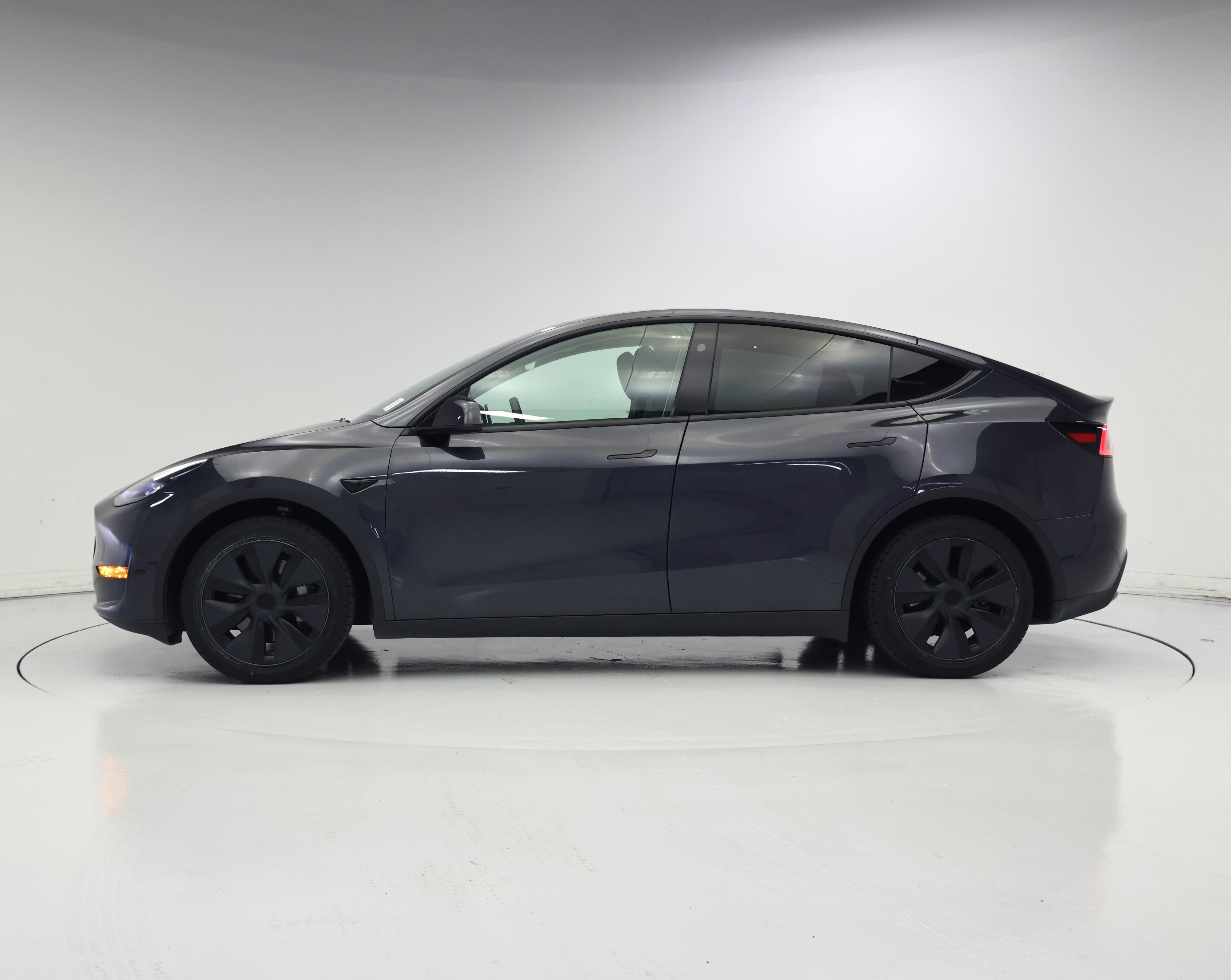 Thumbnail: 2024 Tesla Model Y - 3