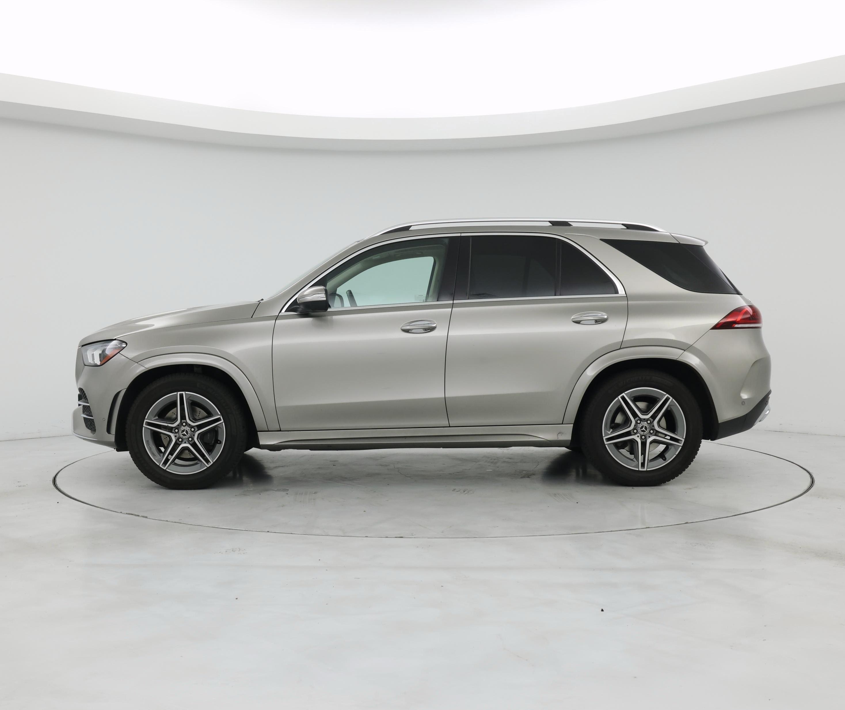 Thumbnail: 2020 Mercedes-Benz GLE - 3