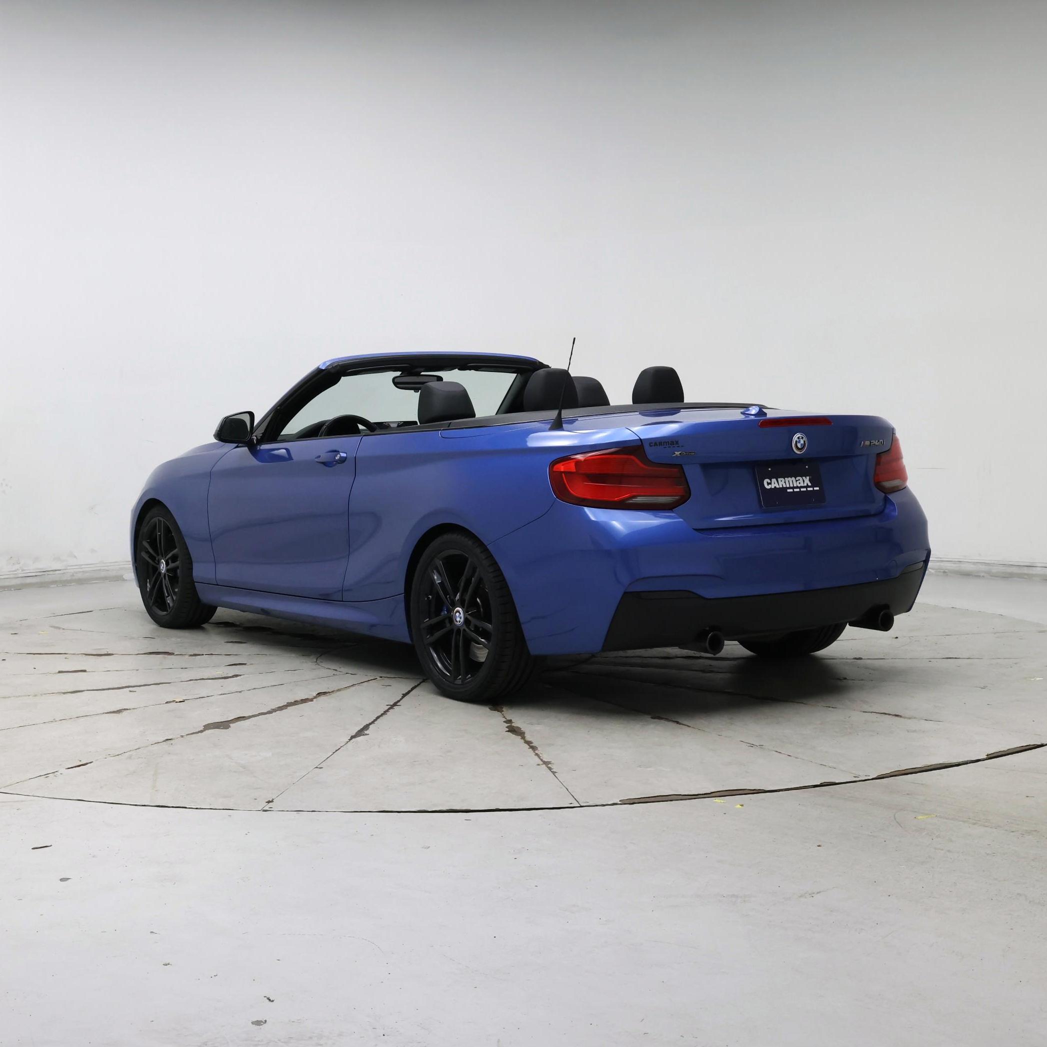 Thumbnail: 2018 BMW 2 Series - 2