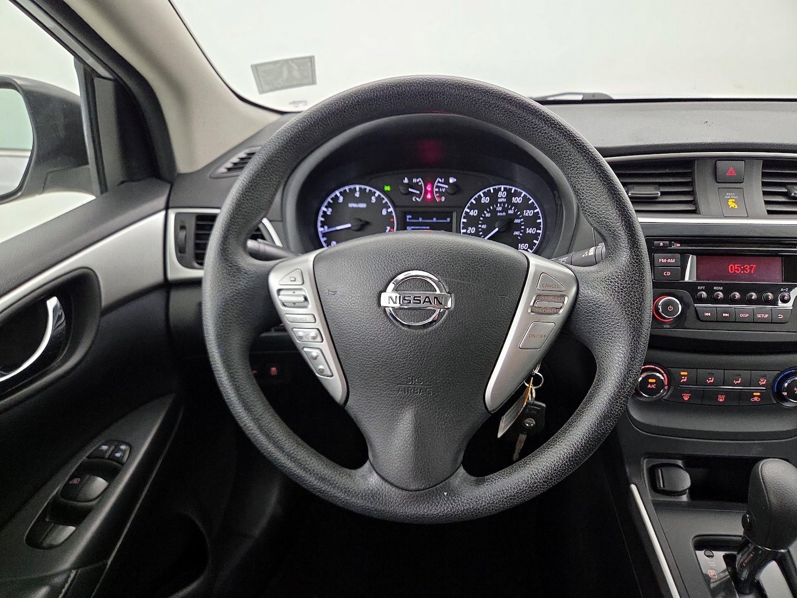 2016 Nissan Sentra S - Photo 11