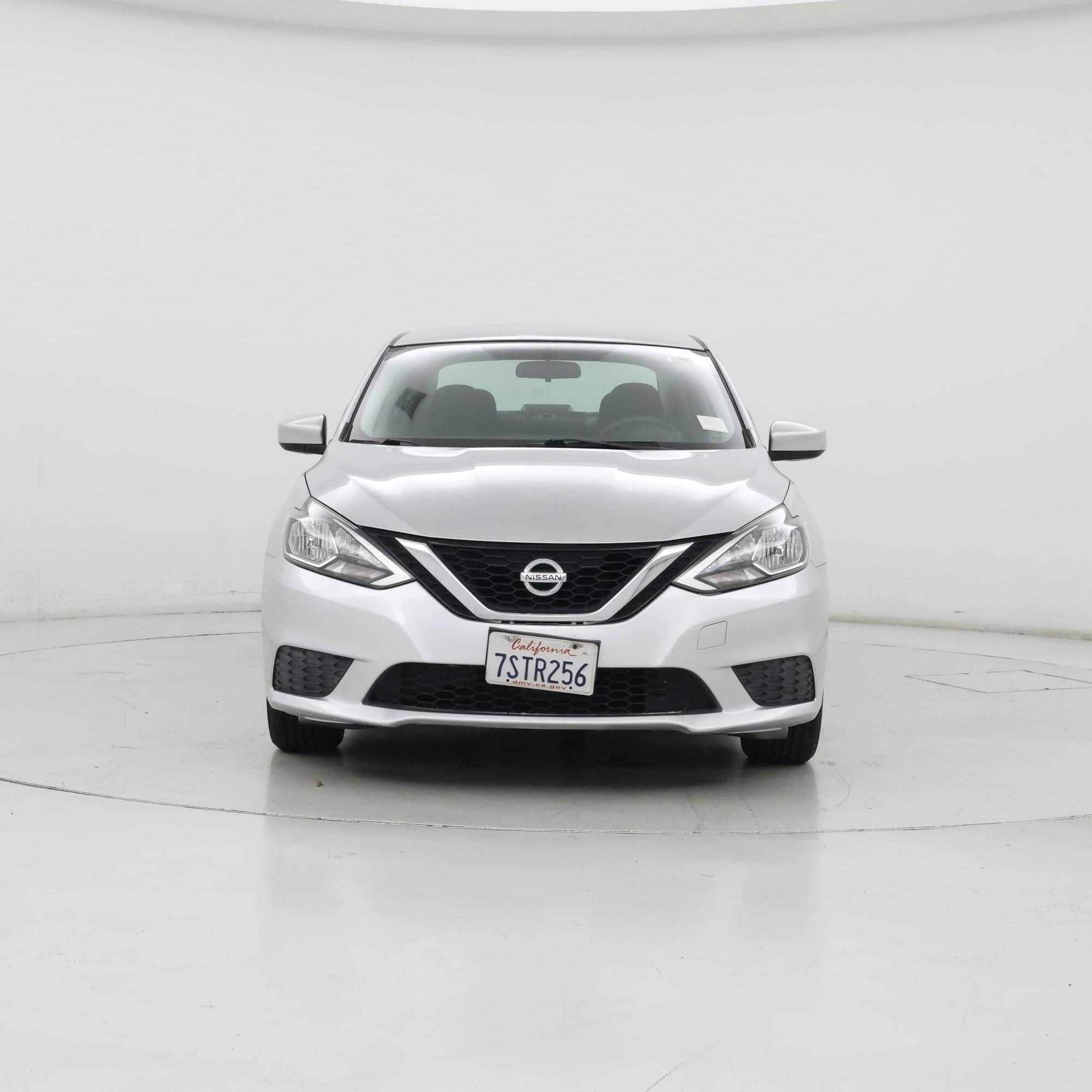 Thumbnail: 2016 Nissan Sentra - 5
