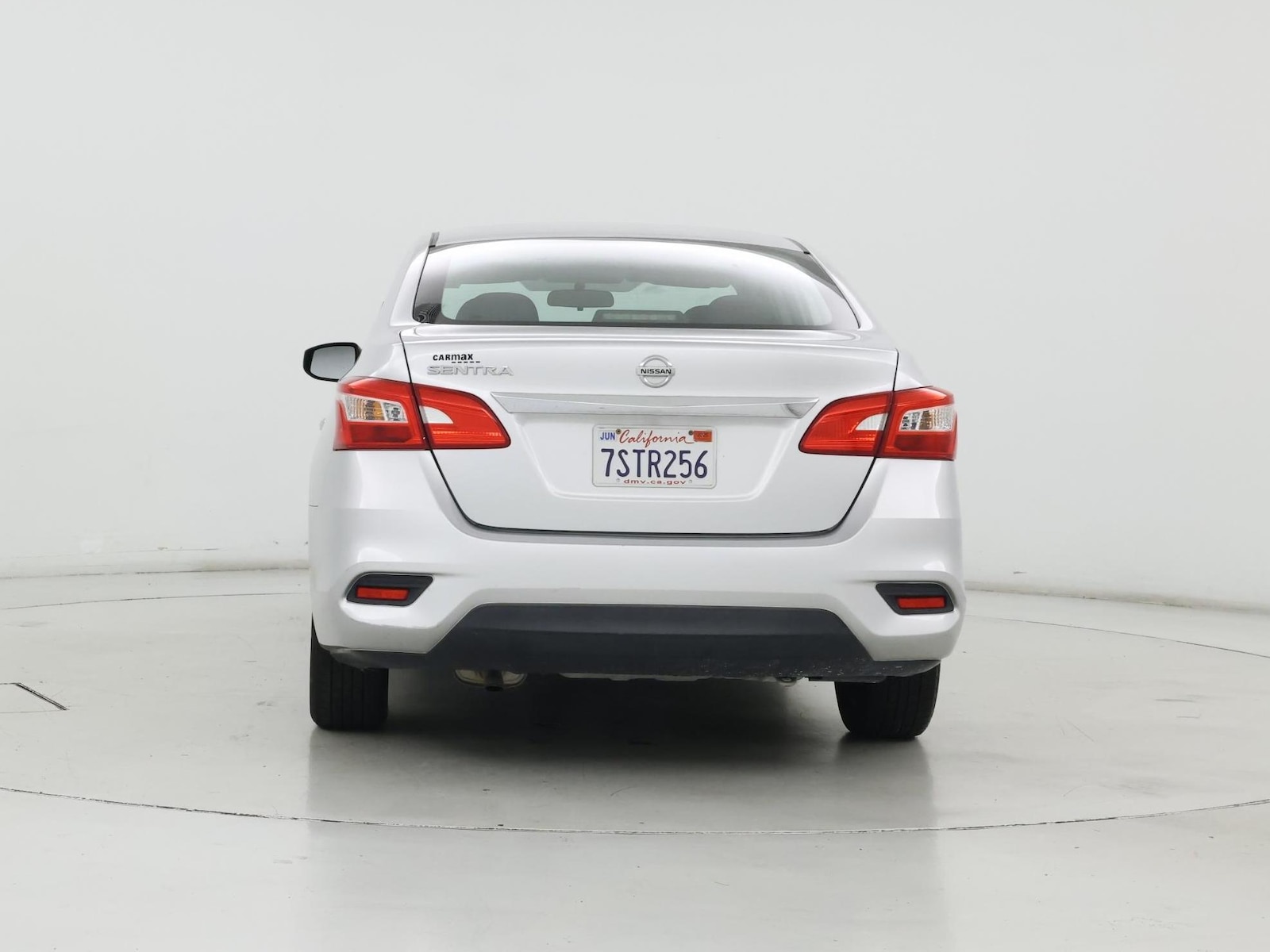 2016 Nissan Sentra S - Photo 7