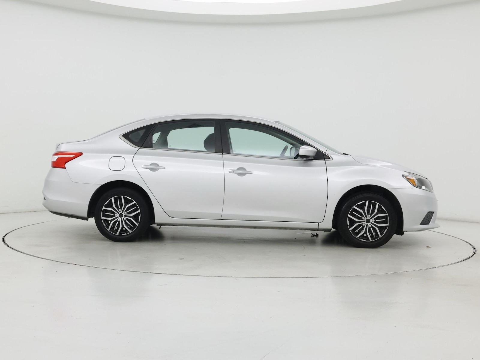 2016 Nissan Sentra S - Photo 8