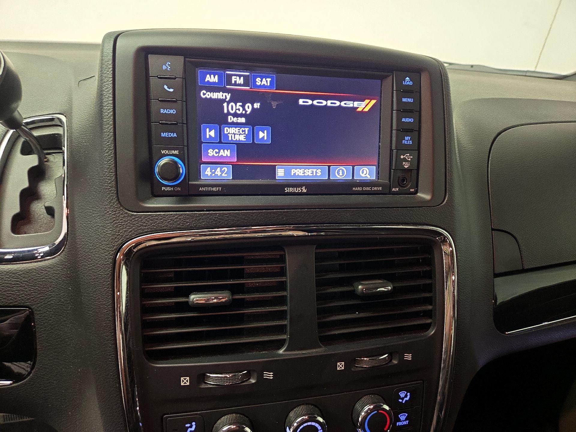 Thumbnail: 2019 Dodge Grand Caravan - 15