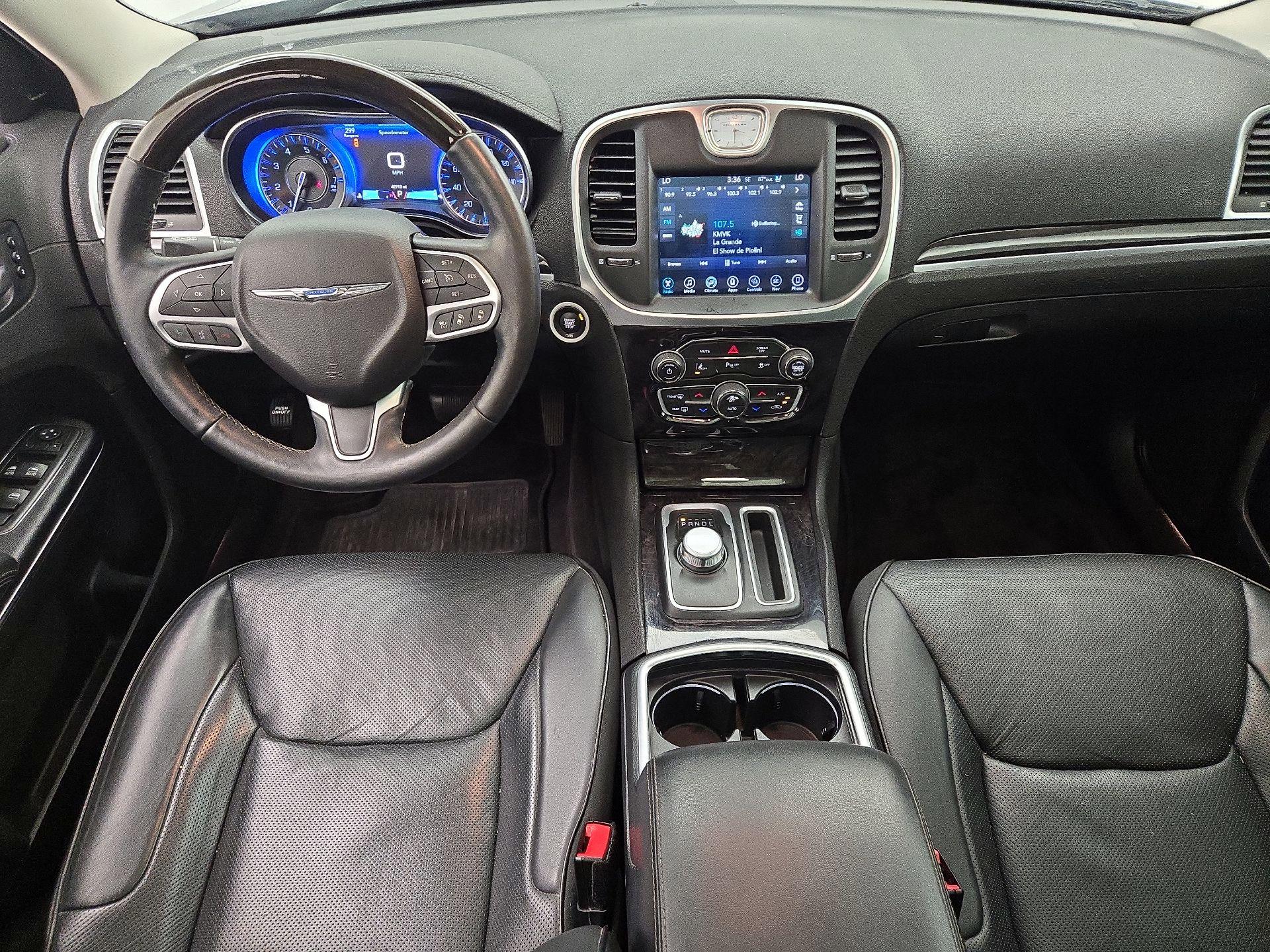 Thumbnail: 2017 Chrysler 300 - 9