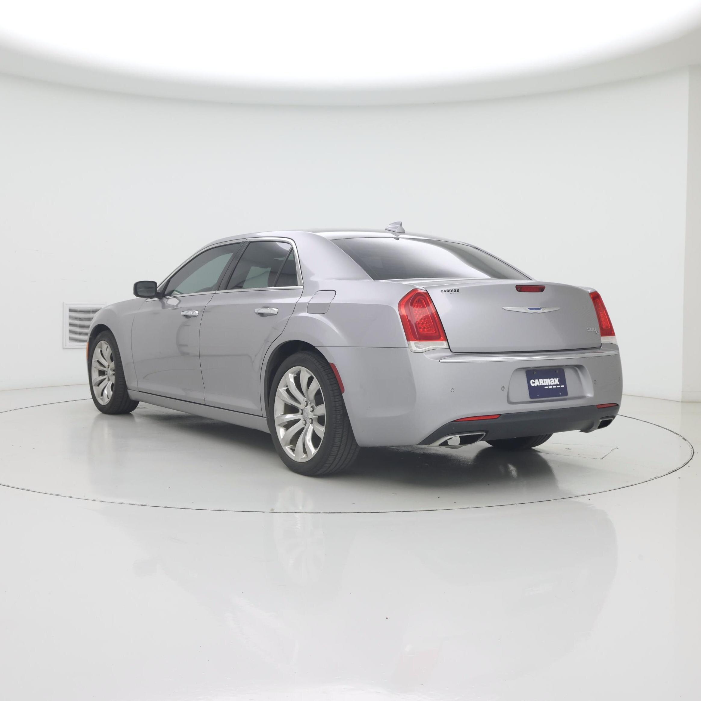 Thumbnail: 2017 Chrysler 300 - 2