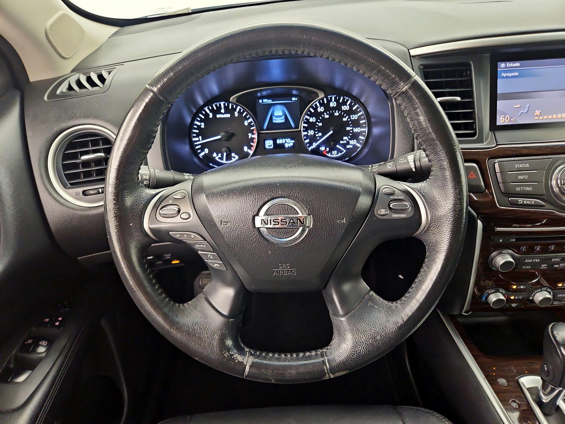 Thumbnail: 2014 Nissan Pathfinder - 10