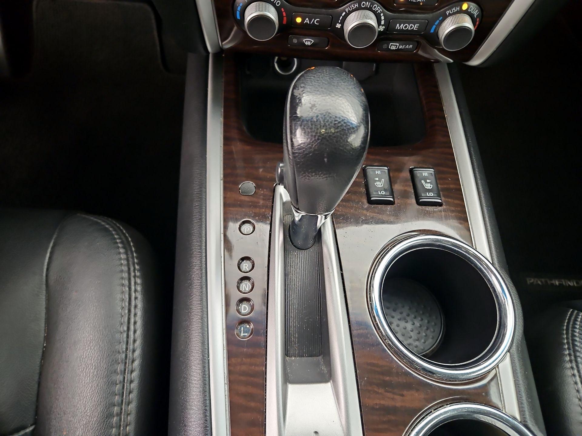 Thumbnail: 2014 Nissan Pathfinder - 15