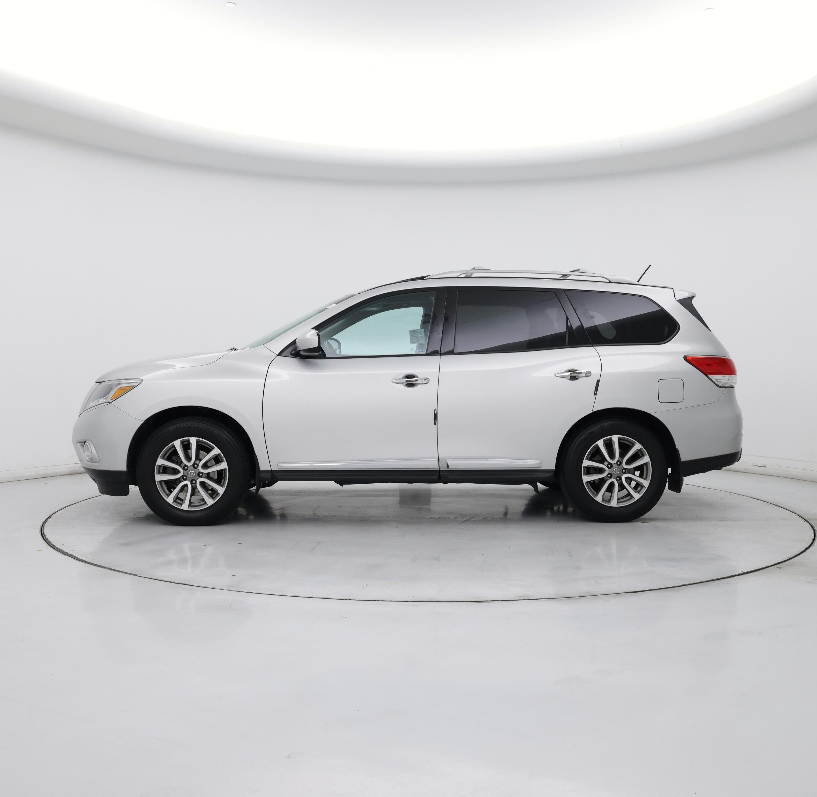 Thumbnail: 2014 Nissan Pathfinder - 3