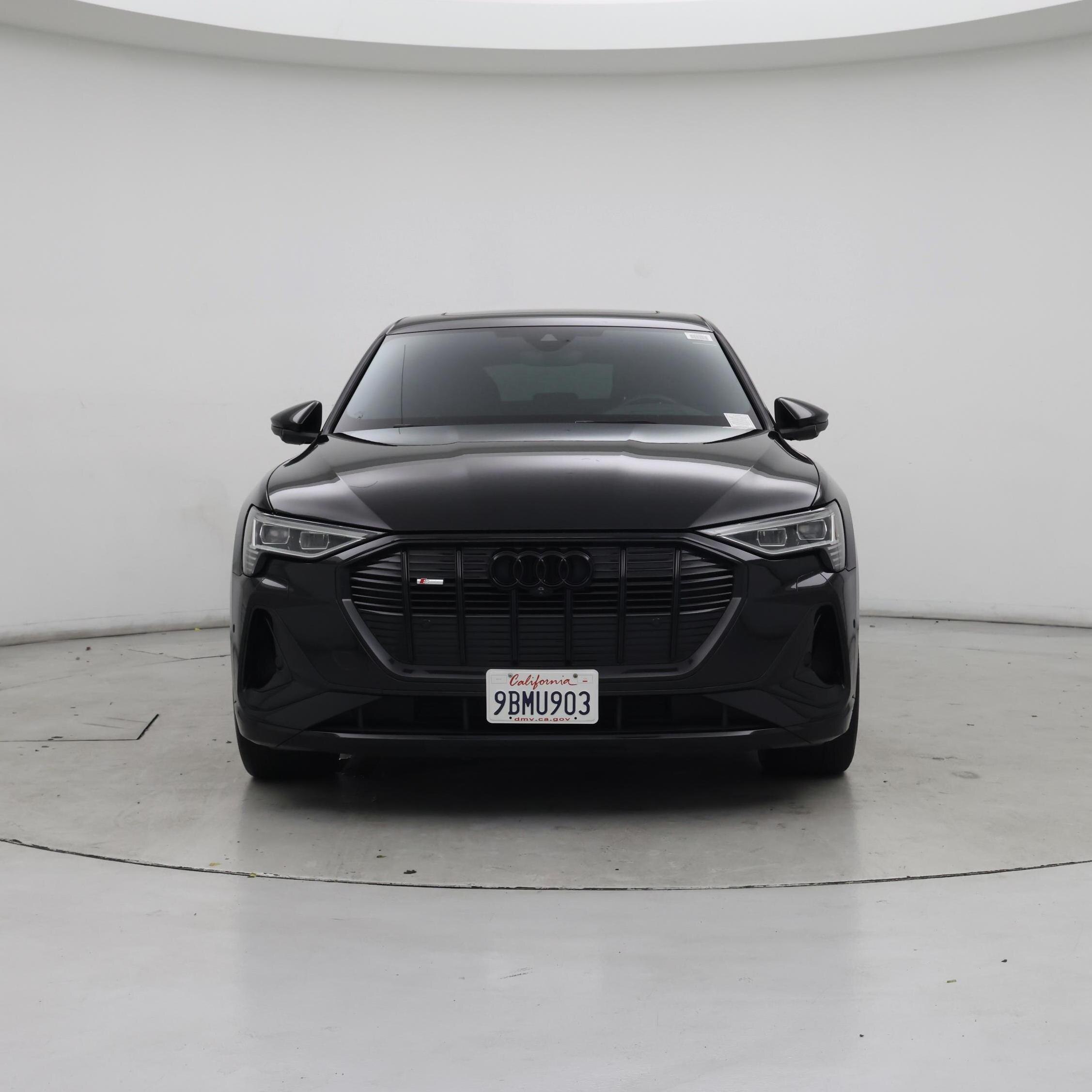Thumbnail: 2022 Audi e-tron S - 5