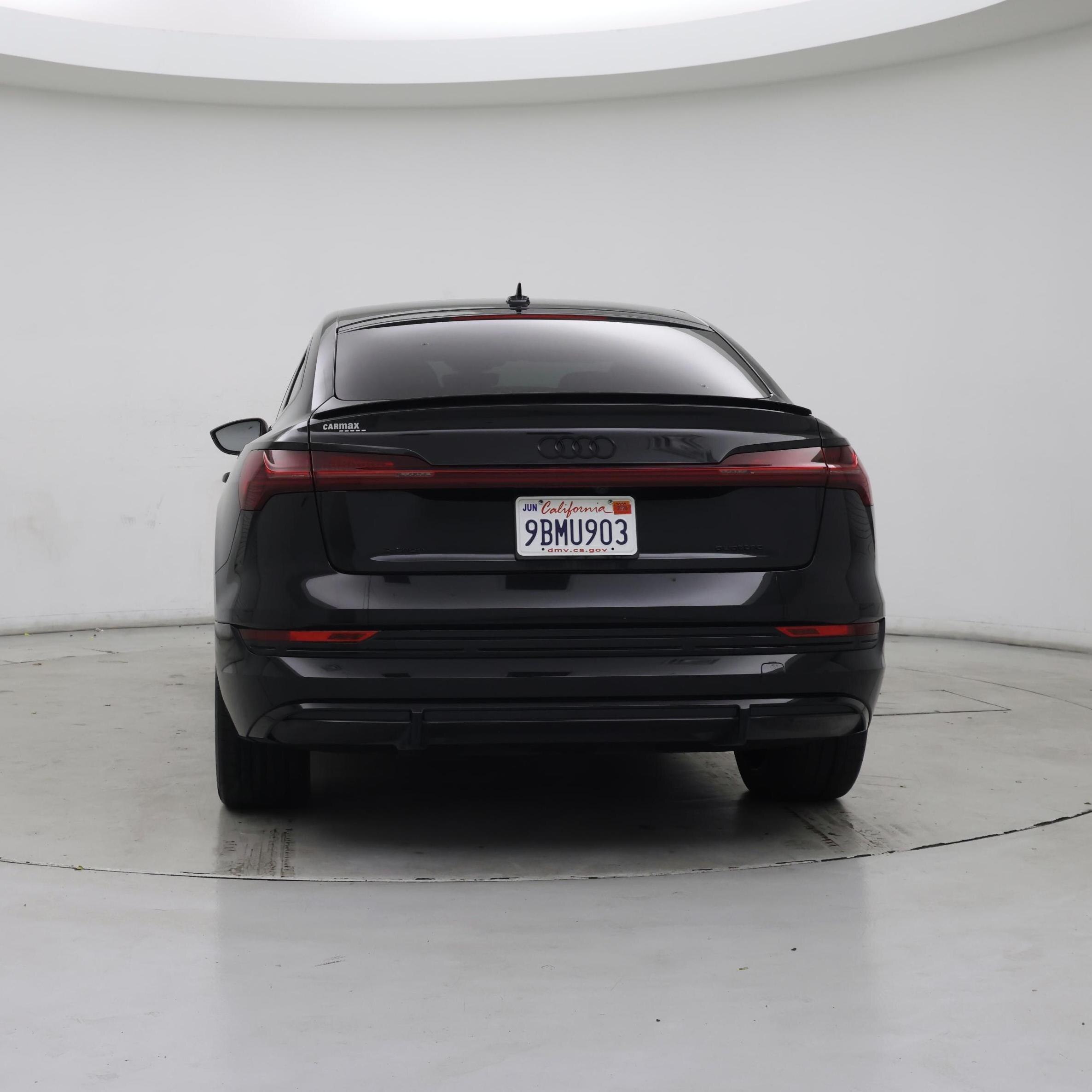 Thumbnail: 2022 Audi e-tron S - 6