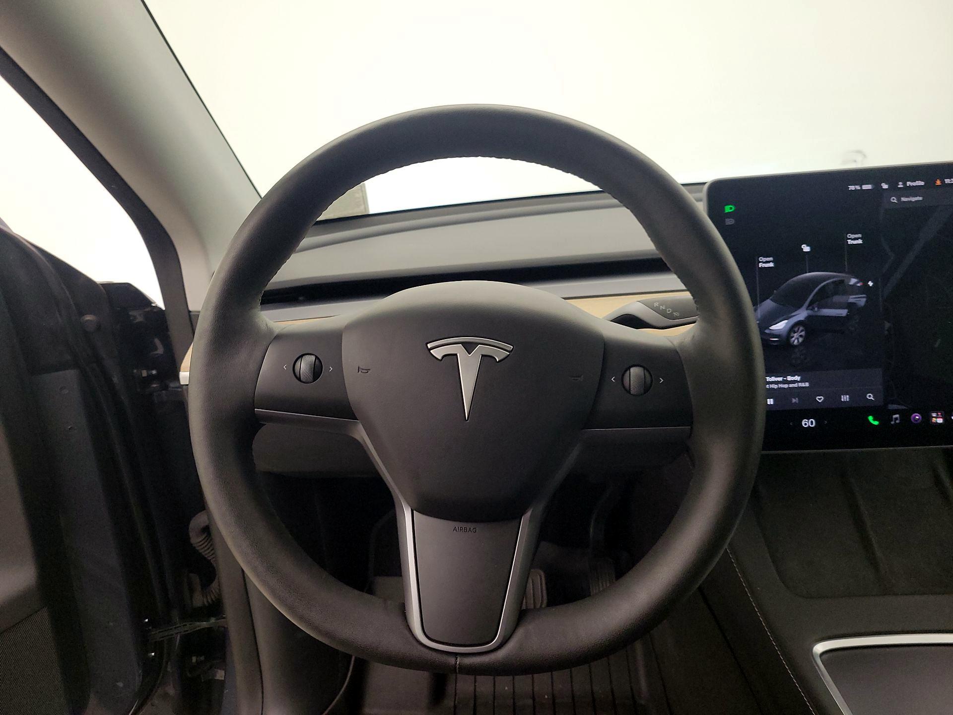 Thumbnail: 2023 Tesla Model Y - 10