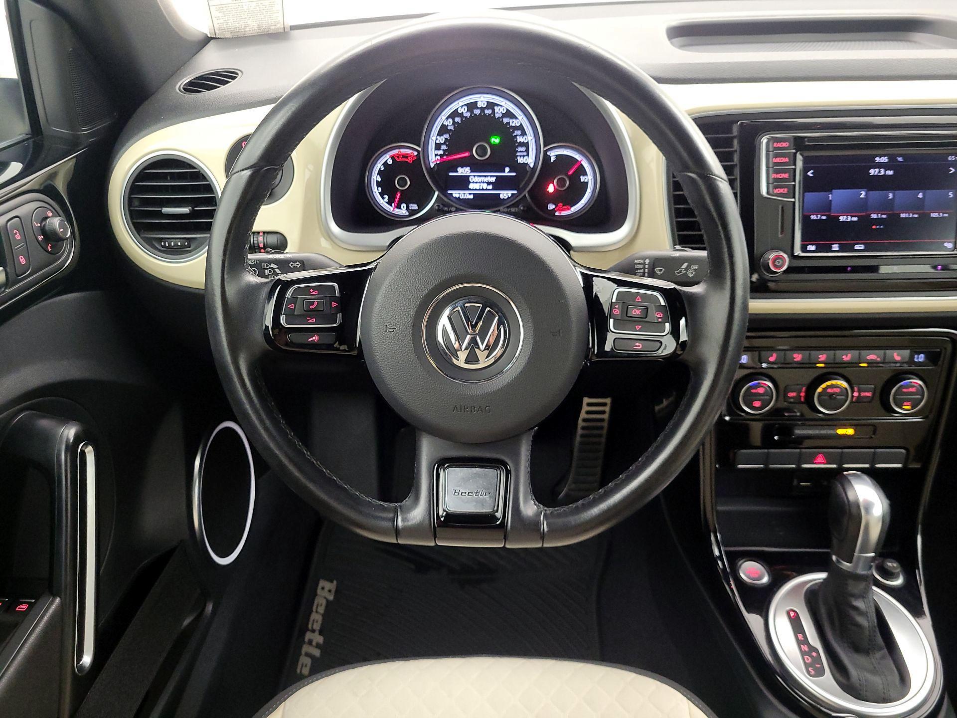 Thumbnail: 2019 Volkswagen Beetle - 10