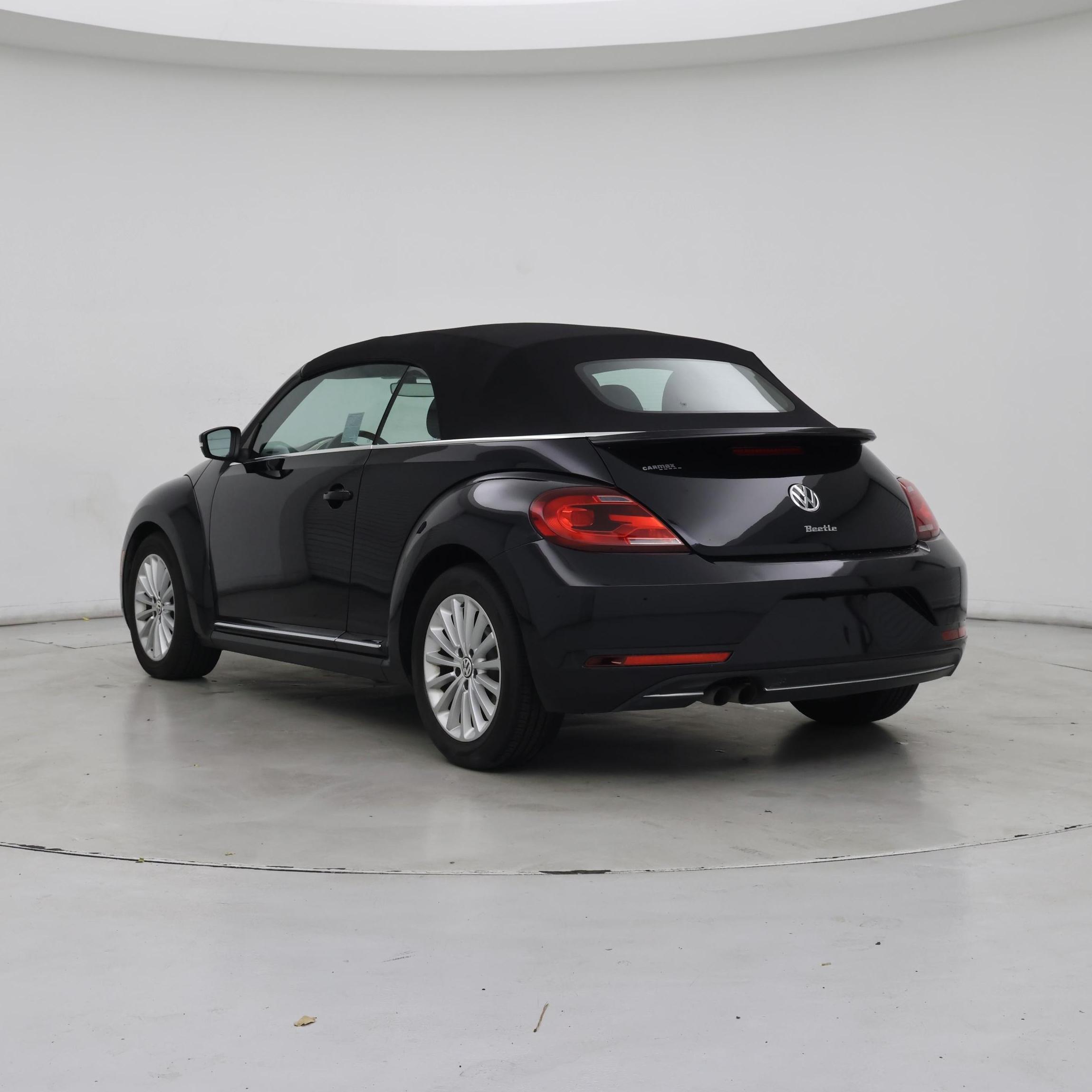 Thumbnail: 2019 Volkswagen Beetle - 2