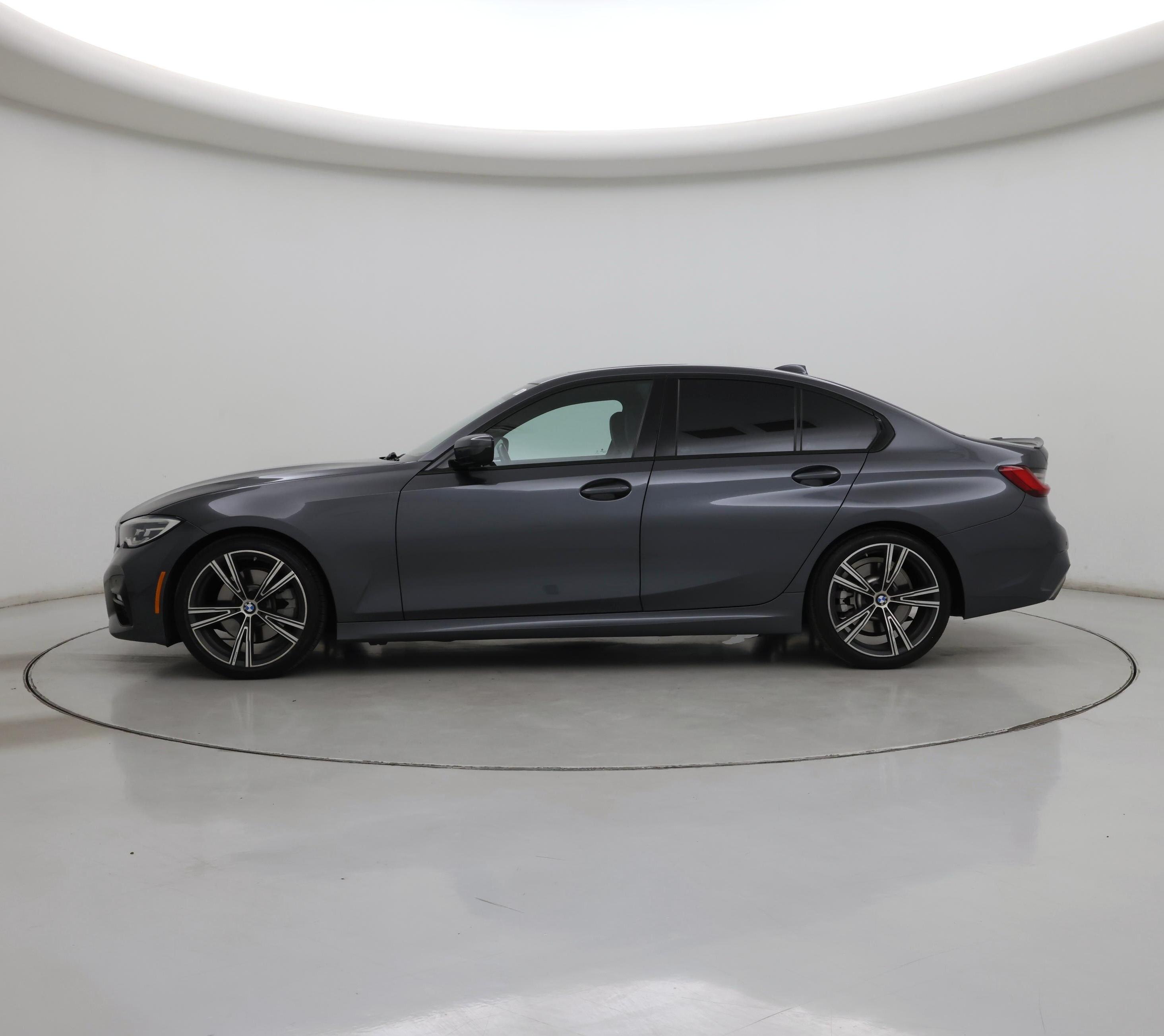 Thumbnail: 2020 BMW 3 Series - 3