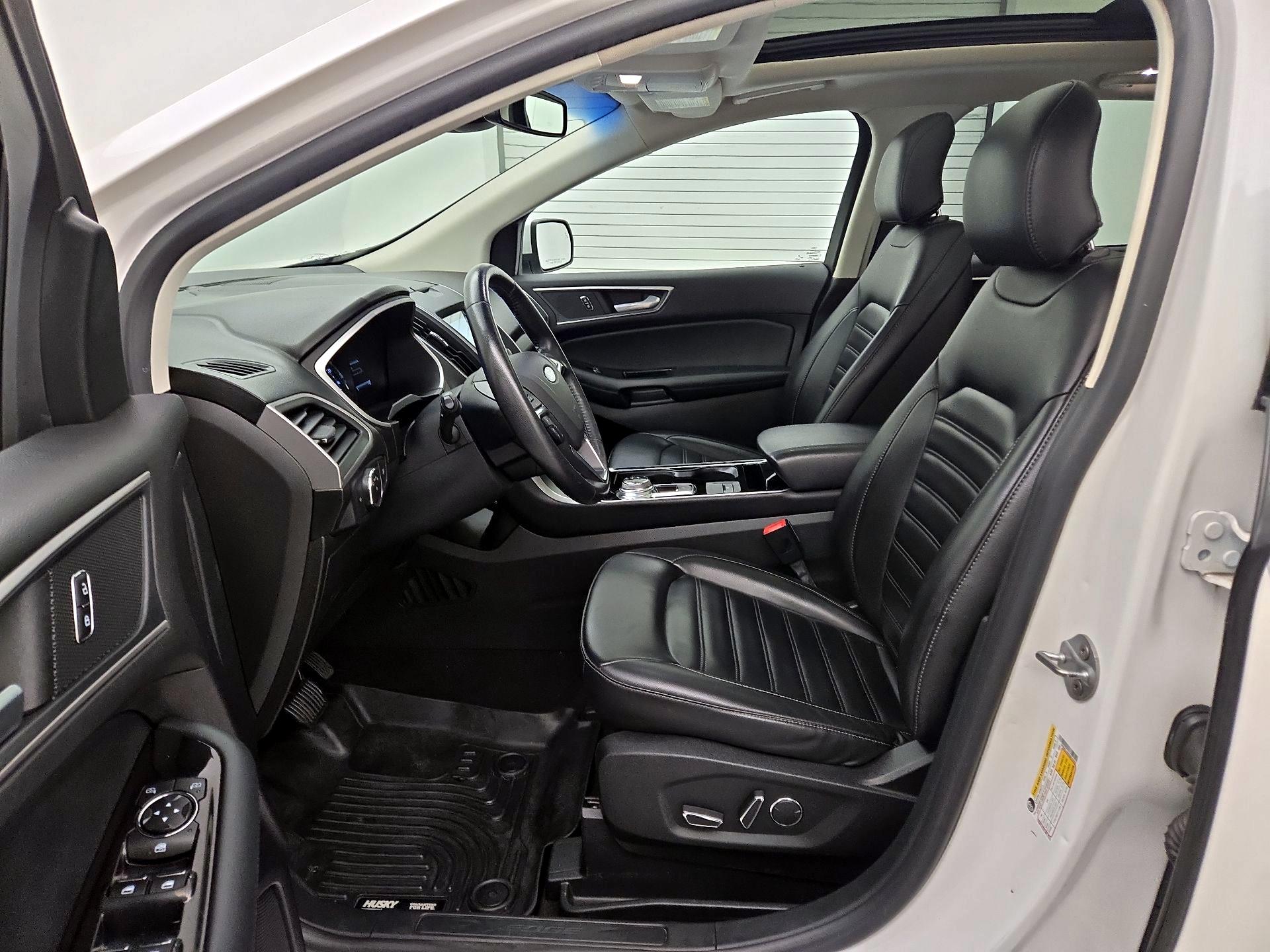 Thumbnail: 2019 Ford Edge - 11
