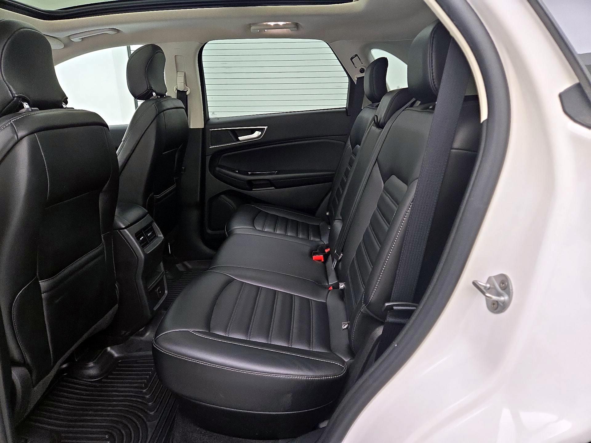 Thumbnail: 2019 Ford Edge - 20