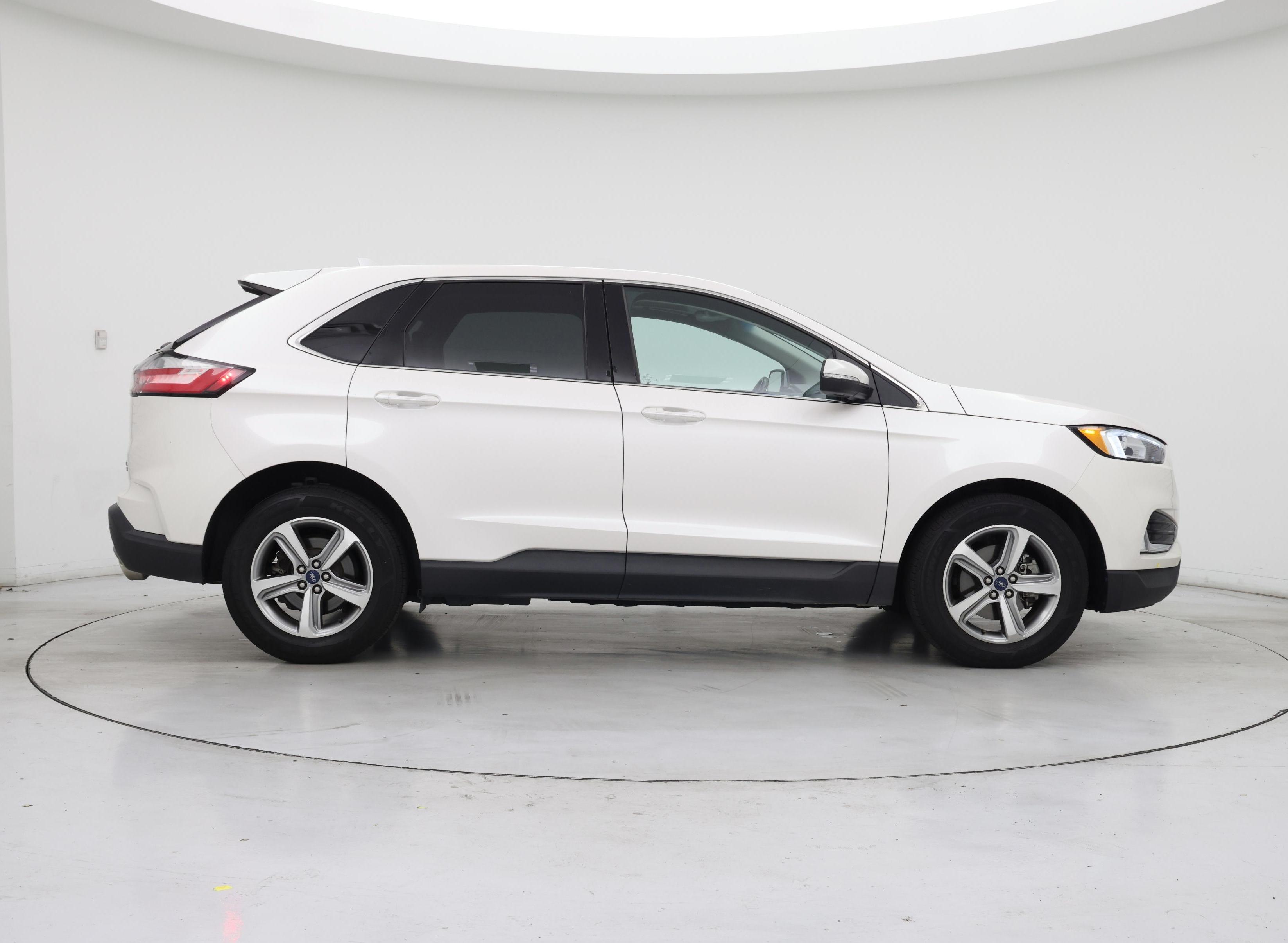 Thumbnail: 2019 Ford Edge - 7