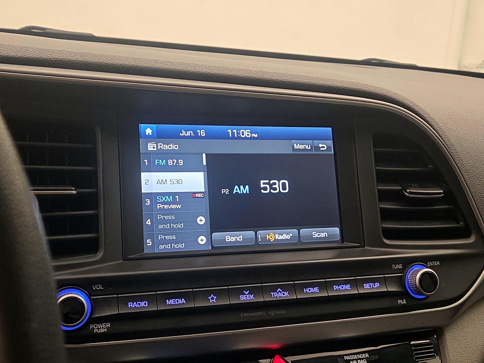 Thumbnail: 2020 Hyundai Elantra - 13