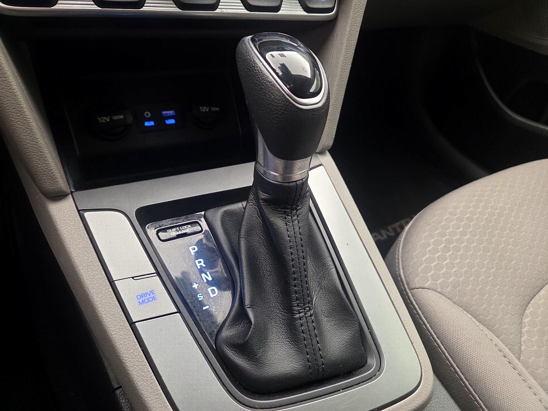 Thumbnail: 2020 Hyundai Elantra - 15