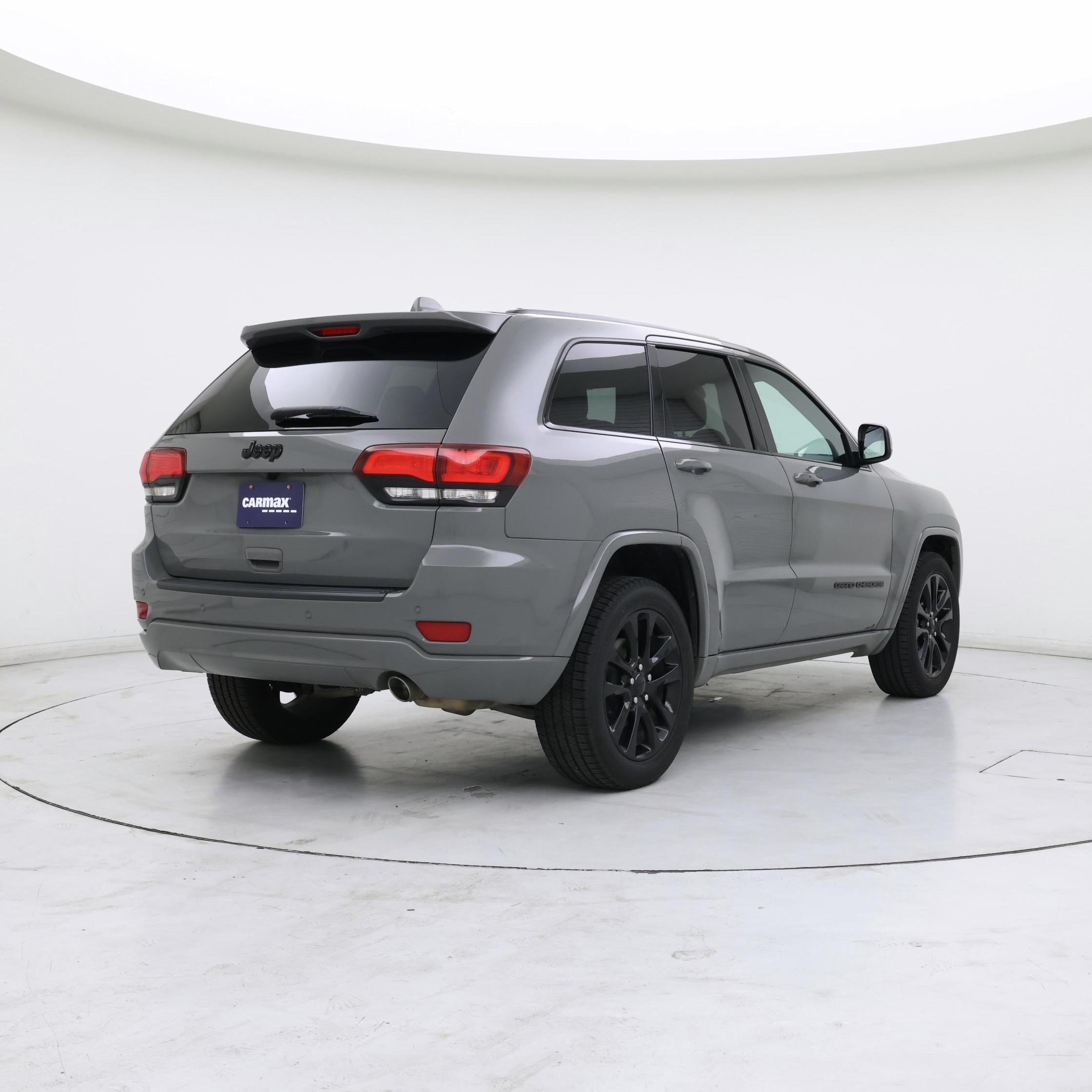 Thumbnail: 2020 Jeep Grand Cherokee - 8