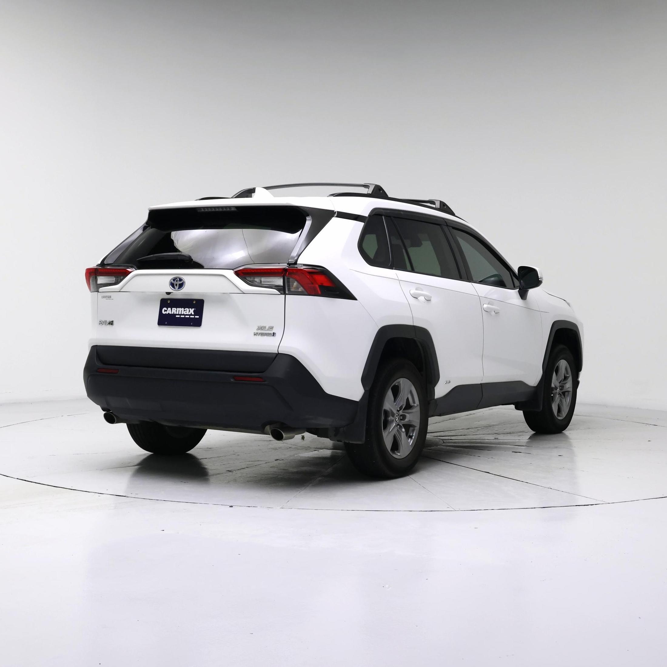 Thumbnail: 2024 Toyota RAV4 - 8