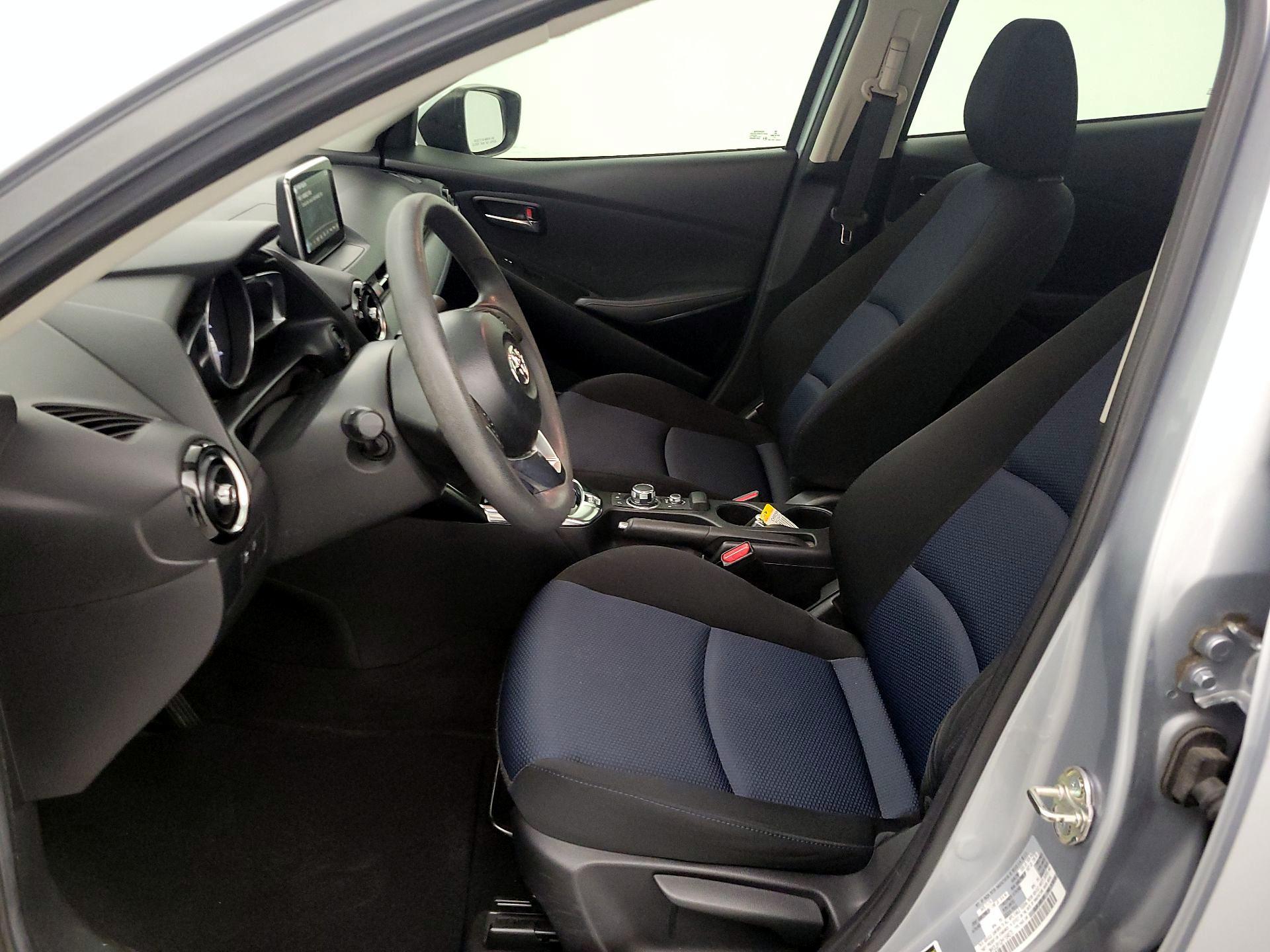 Thumbnail: 2017 Toyota Yaris iA - 11