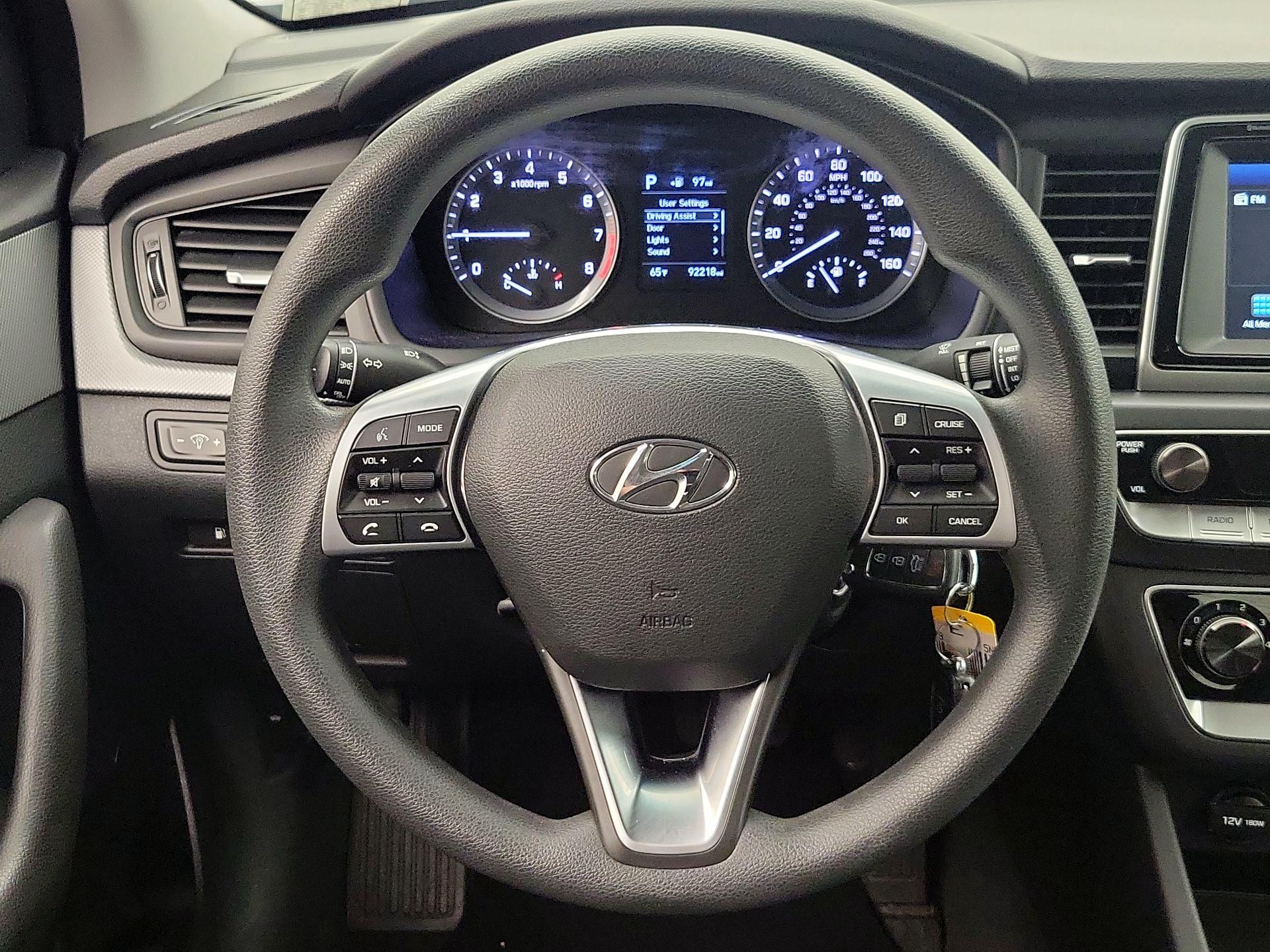 Thumbnail: 2019 Hyundai Sonata - 10