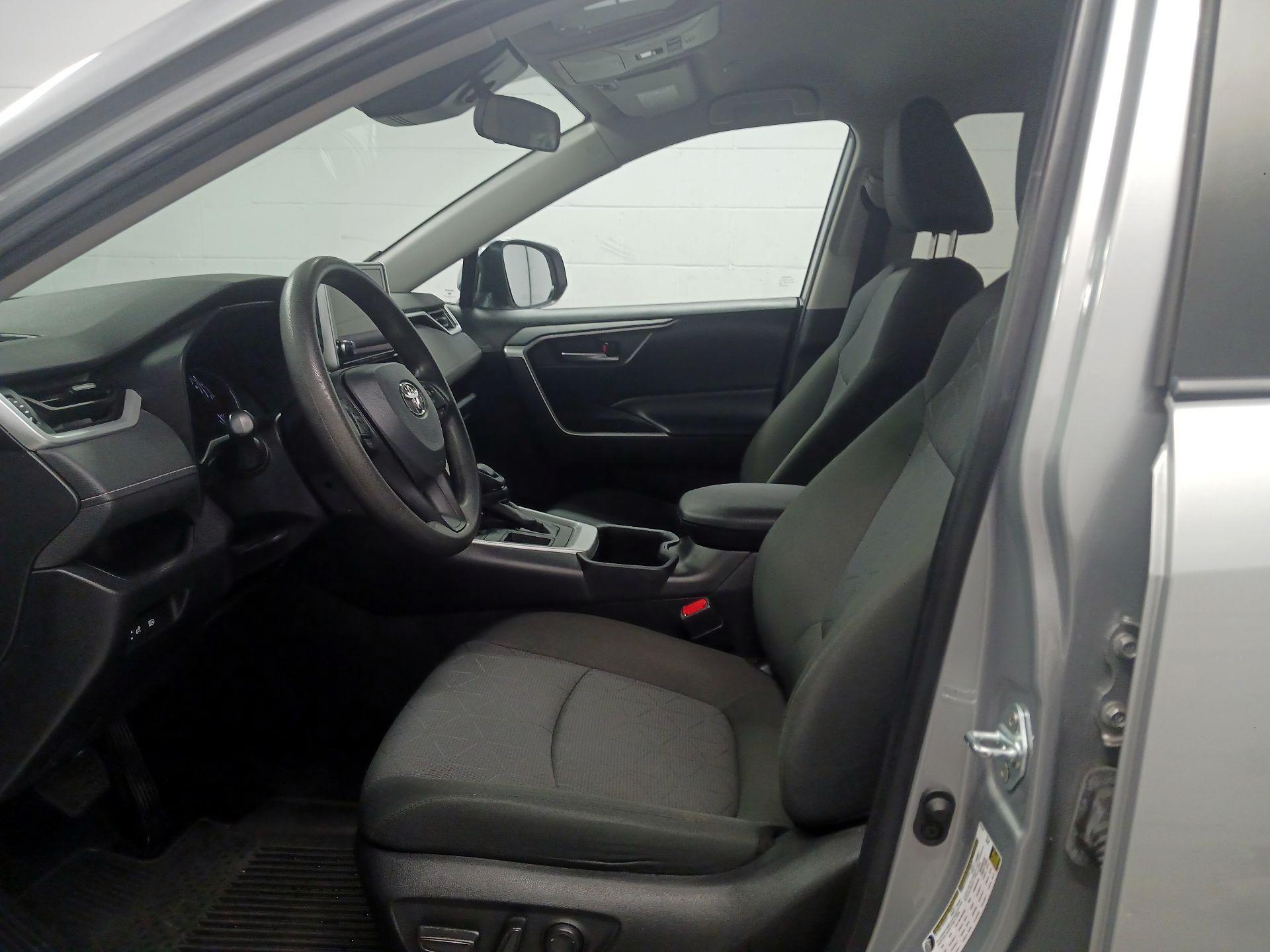 Thumbnail: 2024 Toyota RAV4 - 11
