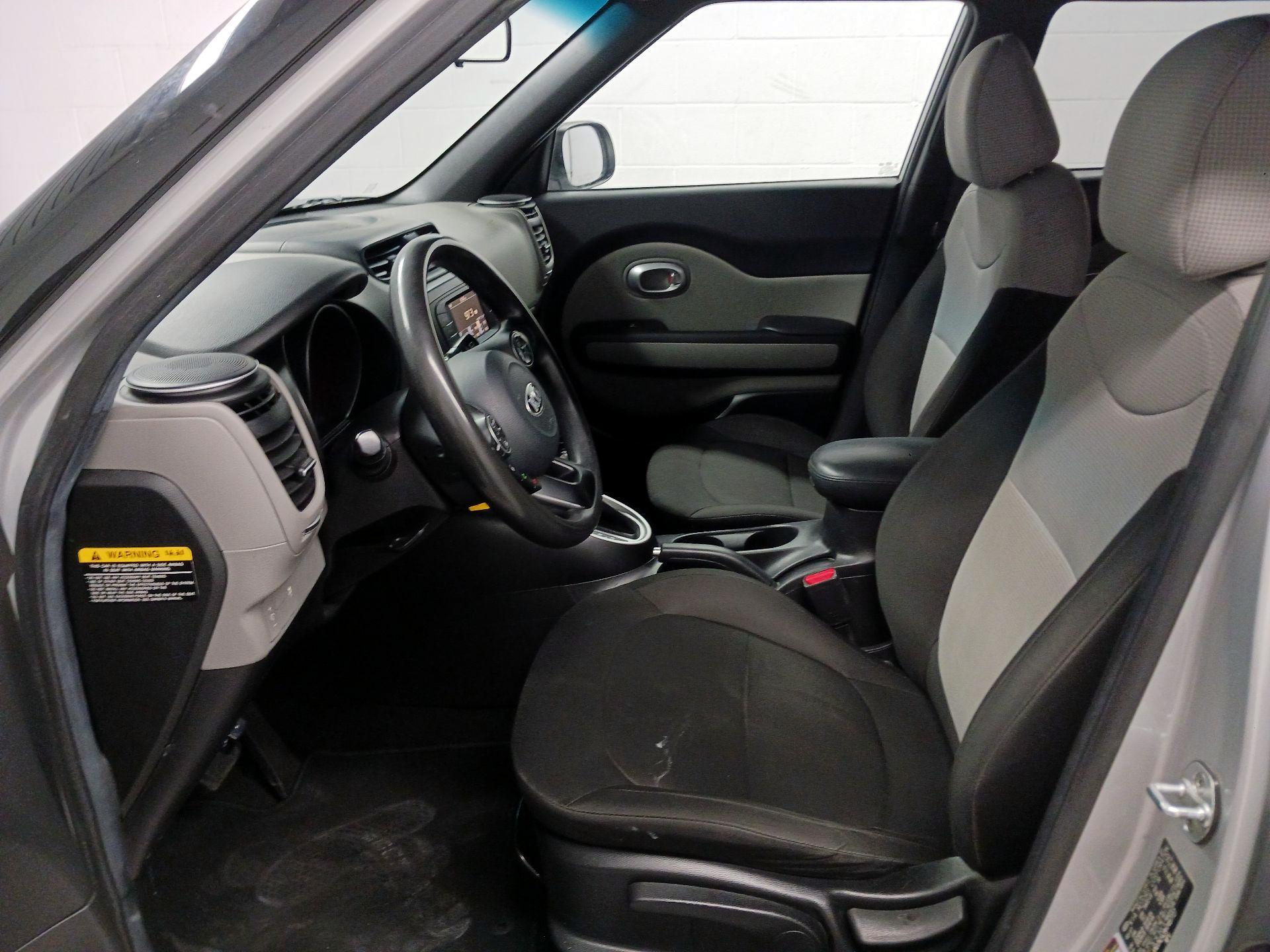Thumbnail: 2017 Kia Soul - 11