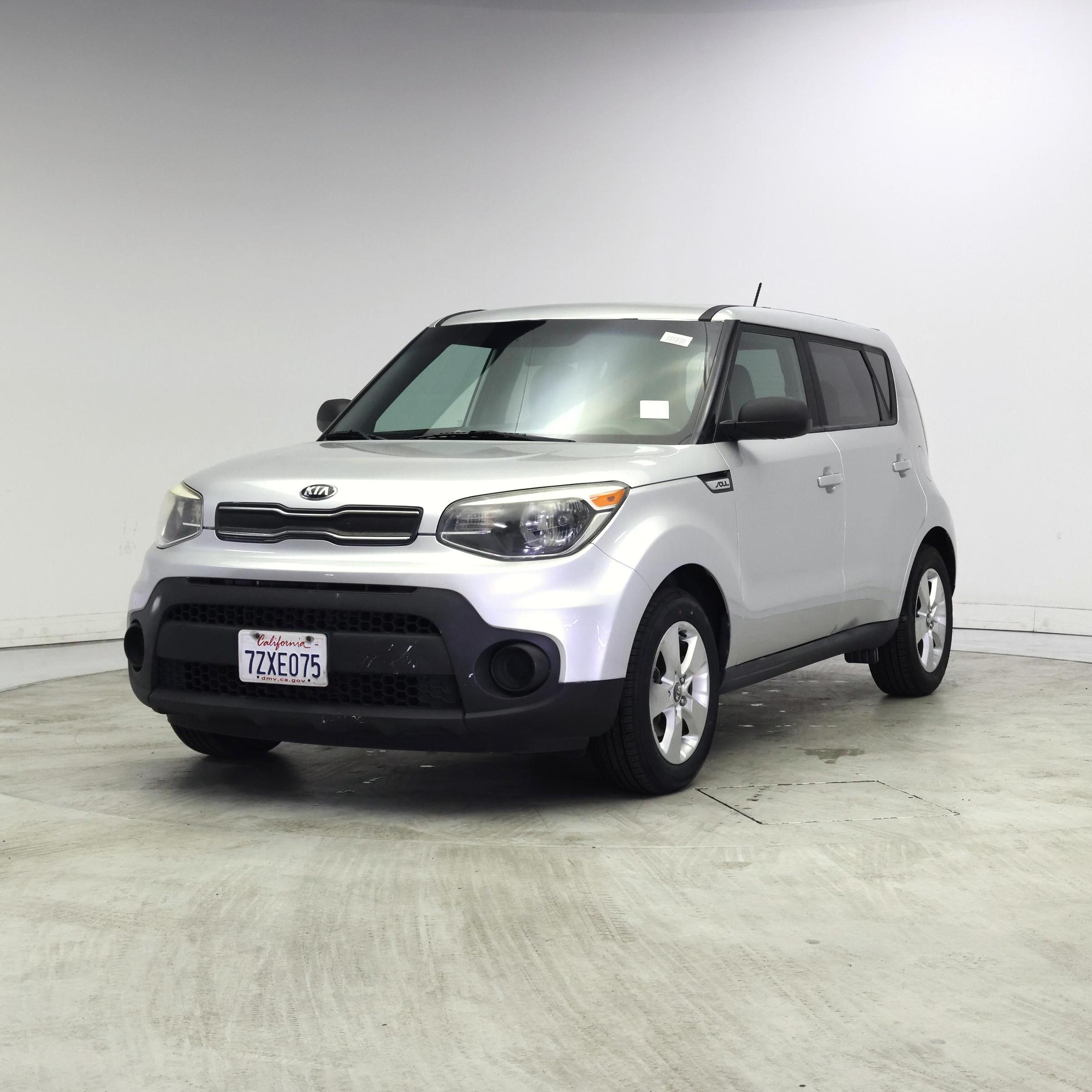 Thumbnail: 2017 Kia Soul - 4