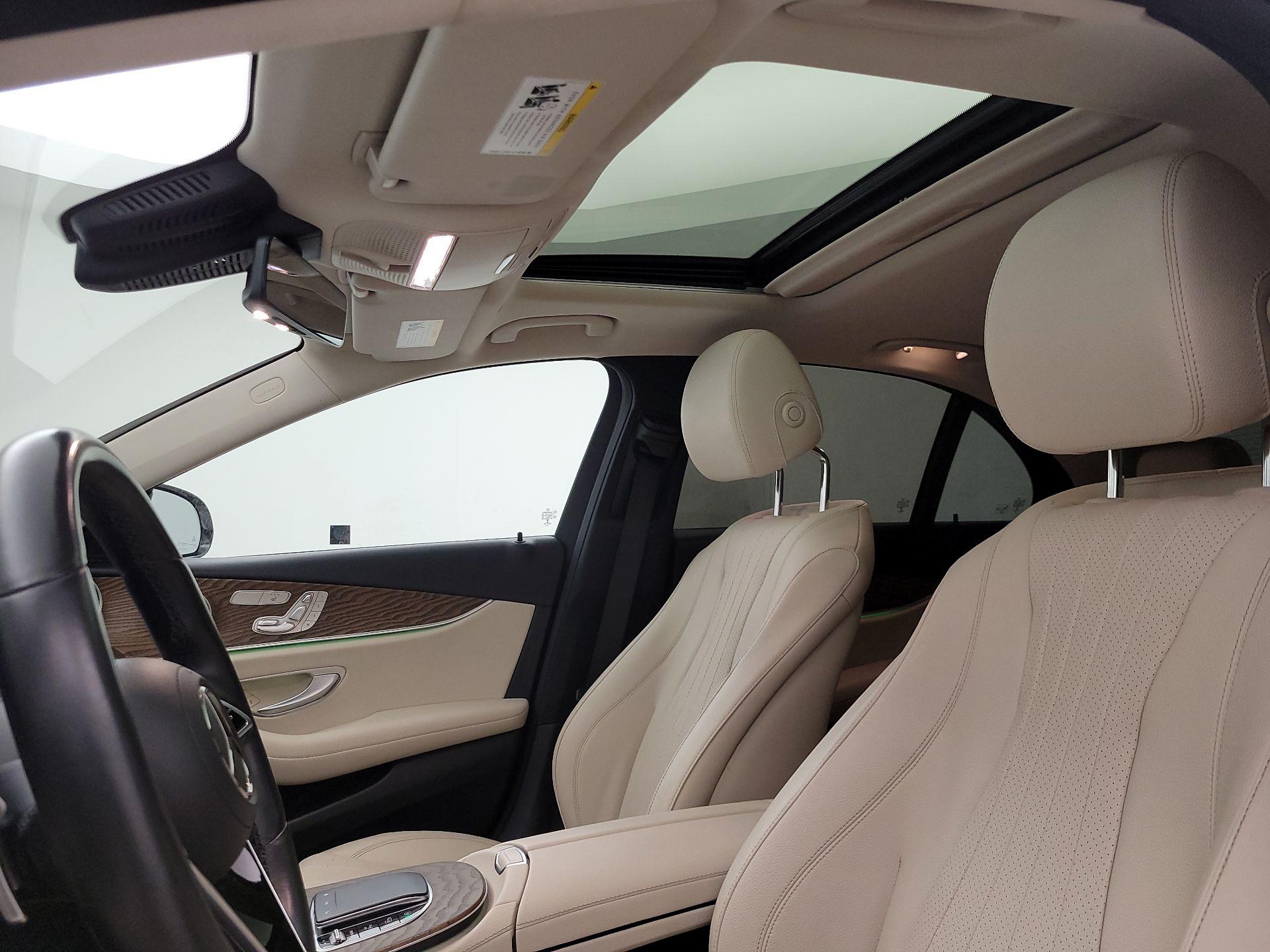 Thumbnail: 2021 Mercedes-Benz E-Class - 20