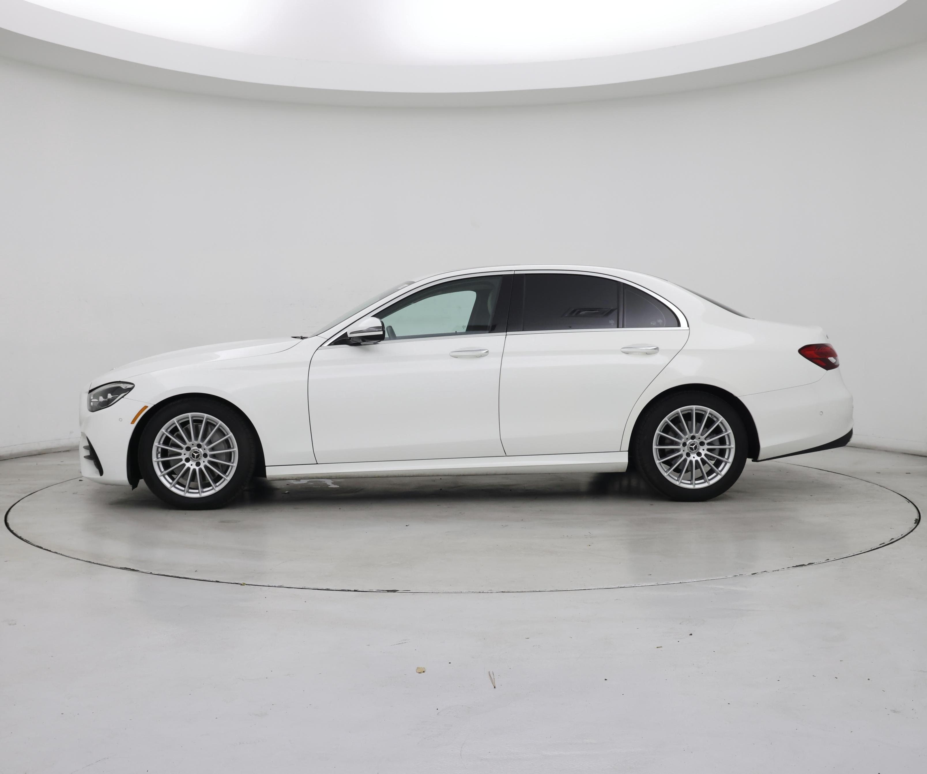 Thumbnail: 2021 Mercedes-Benz E-Class - 3