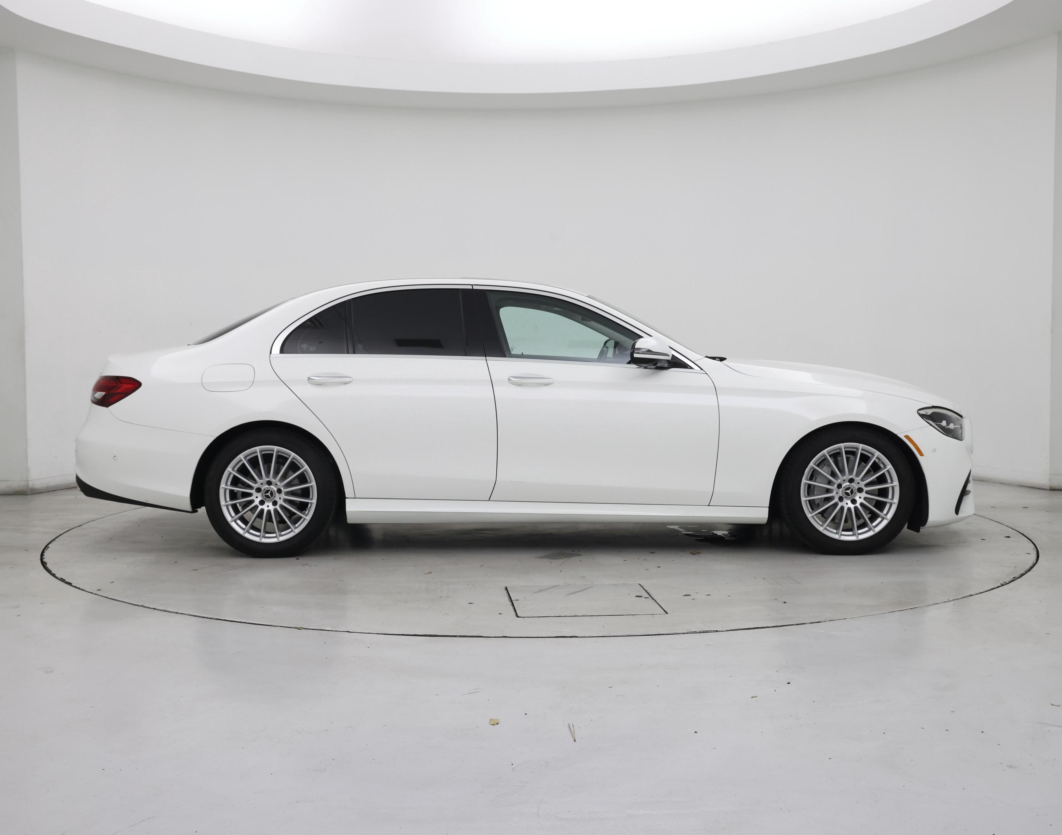 Thumbnail: 2021 Mercedes-Benz E-Class - 7