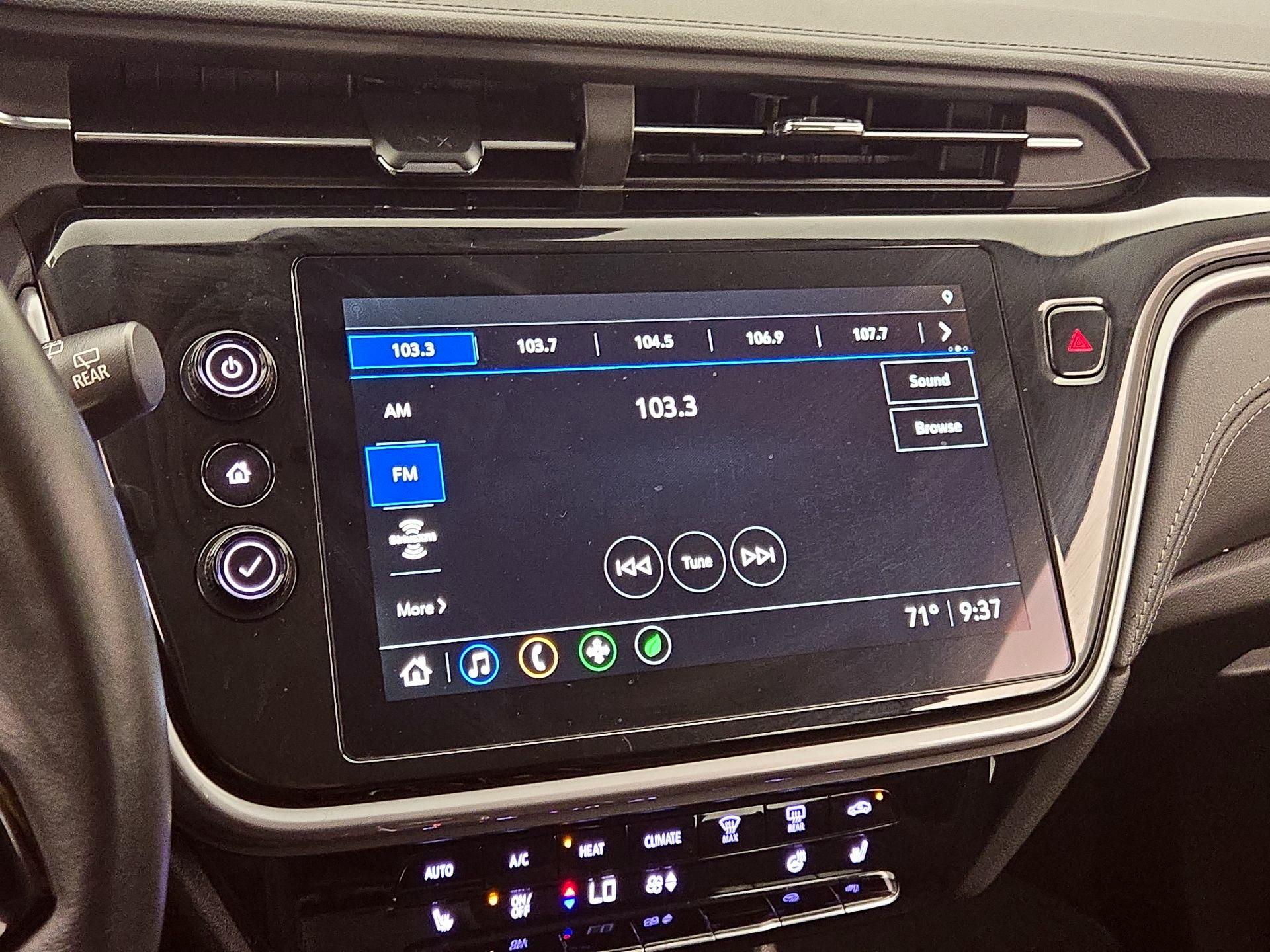 Thumbnail: 2023 Chevrolet Bolt EUV - 15