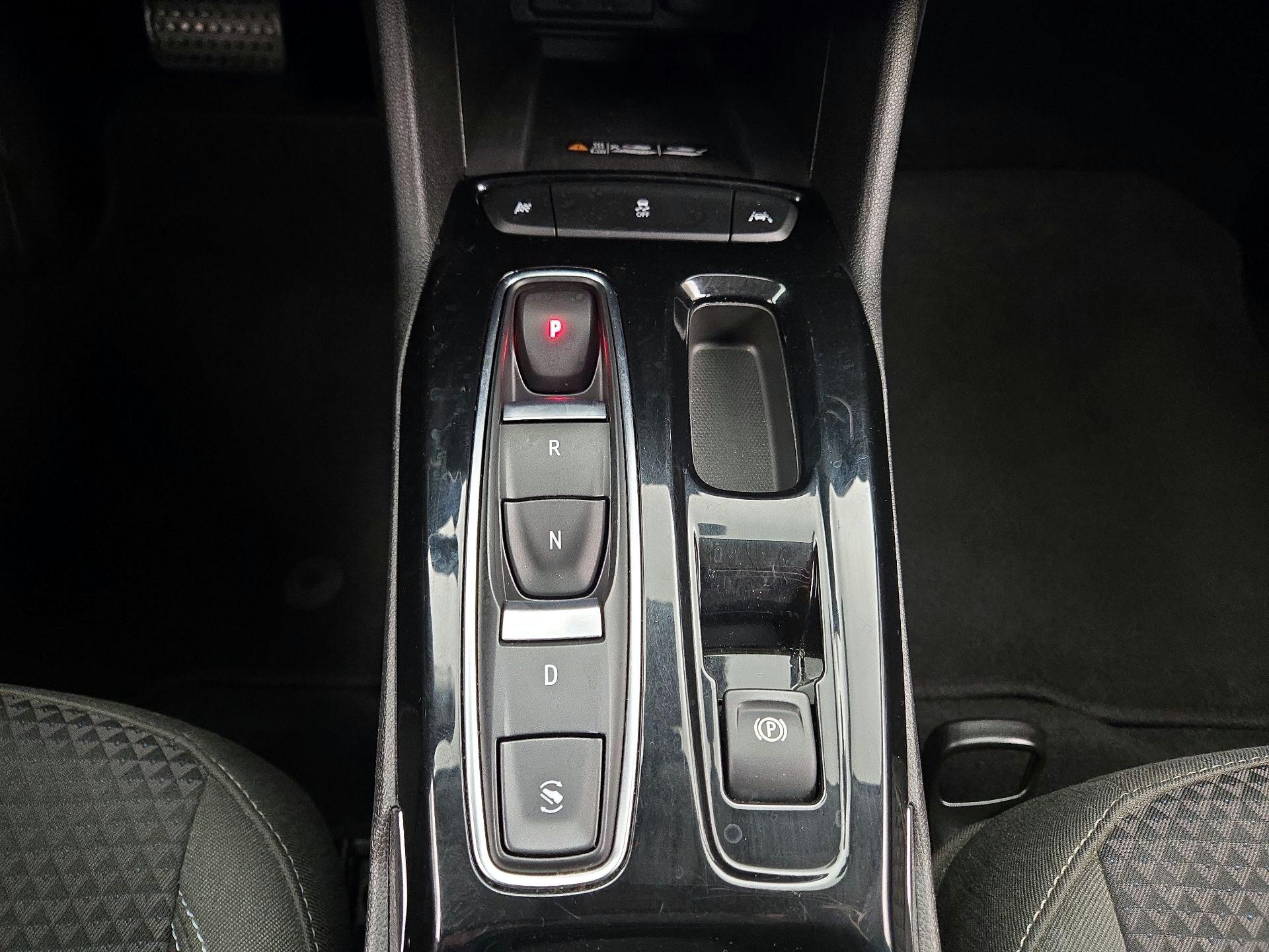 Thumbnail: 2023 Chevrolet Bolt EUV - 17