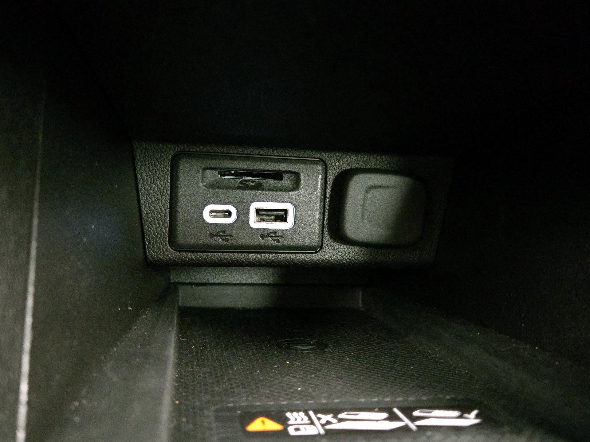 Thumbnail: 2023 Chevrolet Bolt EUV - 18